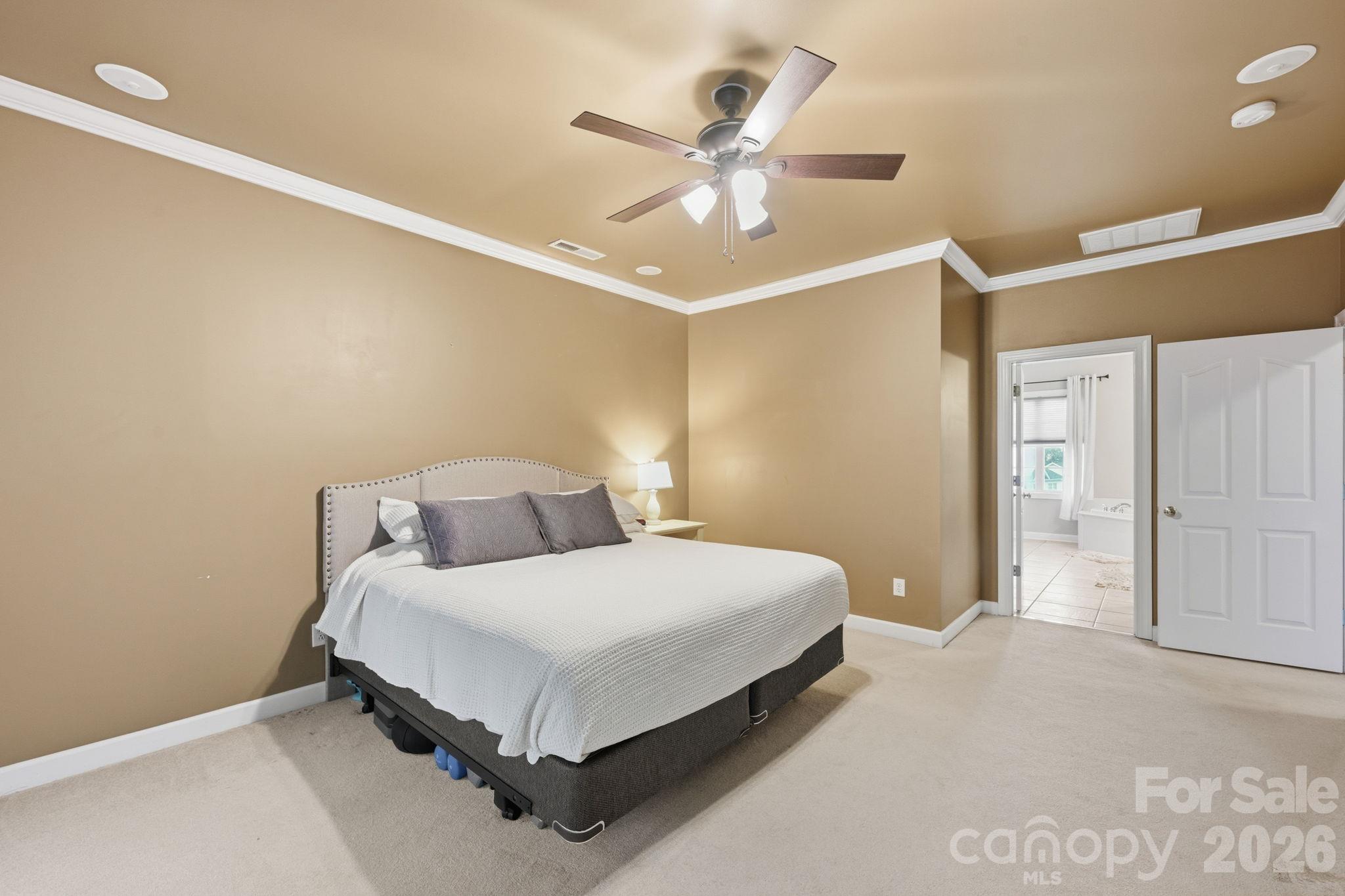 Single Family Residence at 5704 Snapdragon Lane, Huntersville, photo 27 of 45