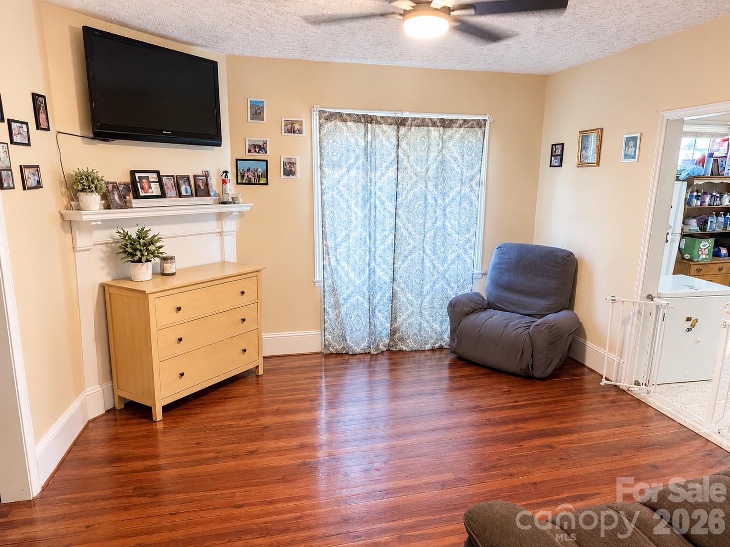 Single Family Residence at 412 Carolina Avenue, Shelby, photo 2 of 13