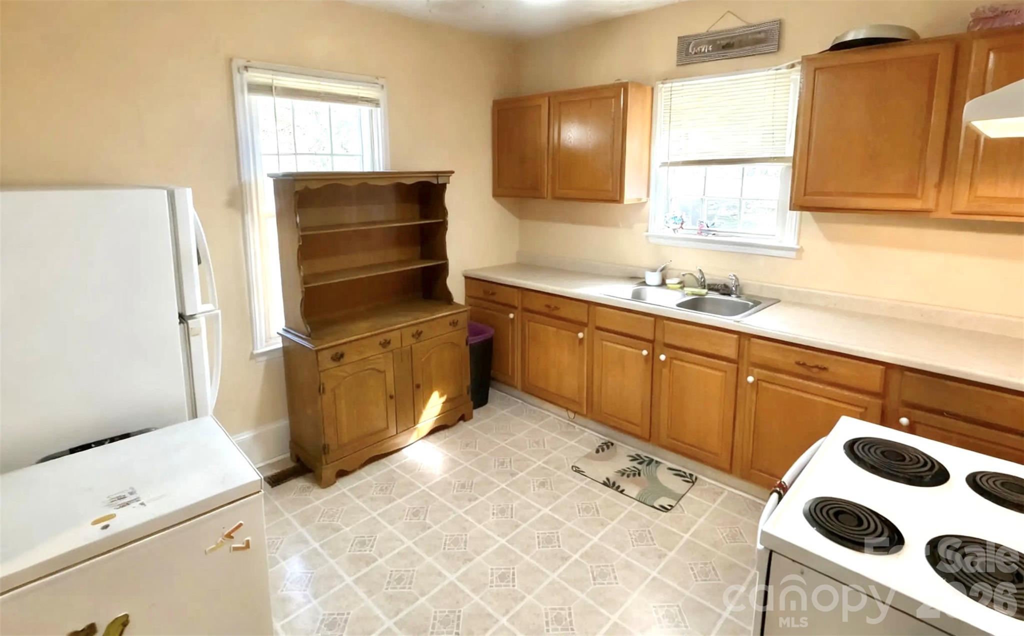 Single Family Residence at 412 Carolina Avenue, Shelby, photo 4 of 13