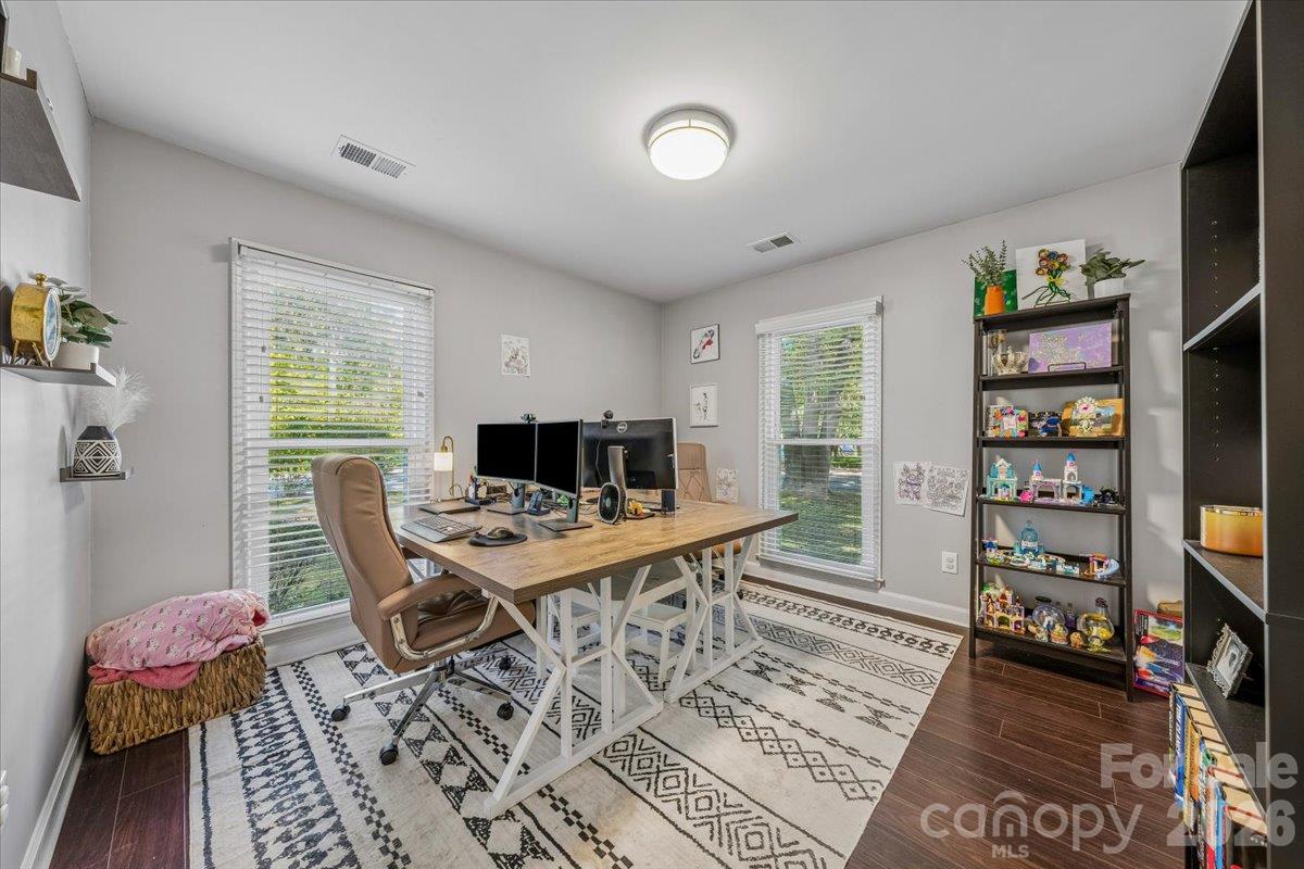 Duplex at 6000 Gate Post Road, Charlotte, photo 2 of 45