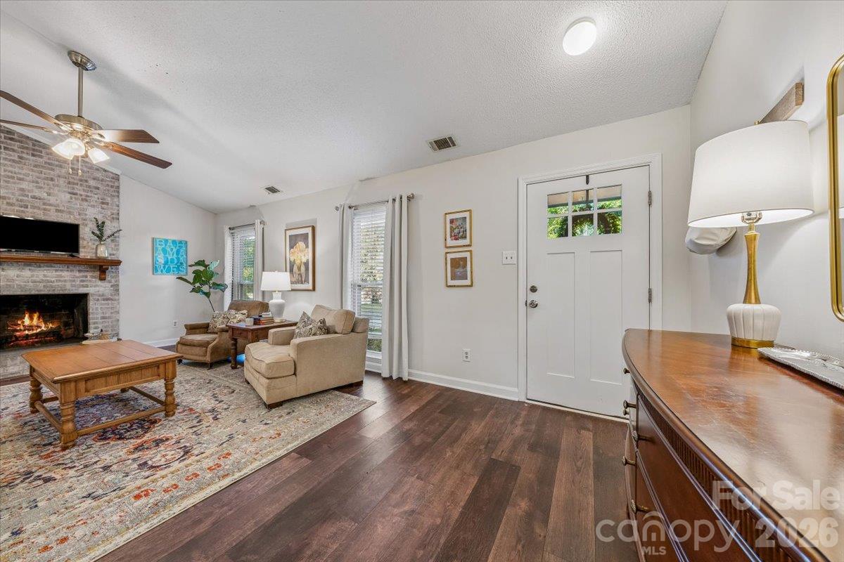 Duplex at 6000 Gate Post Road, Charlotte, photo 35 of 45