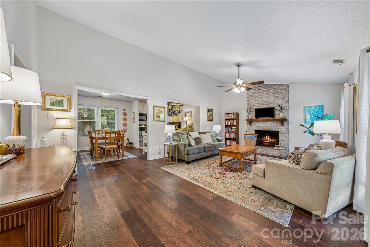Duplex at 6000 Gate Post Road, Charlotte, photo 37 of 45