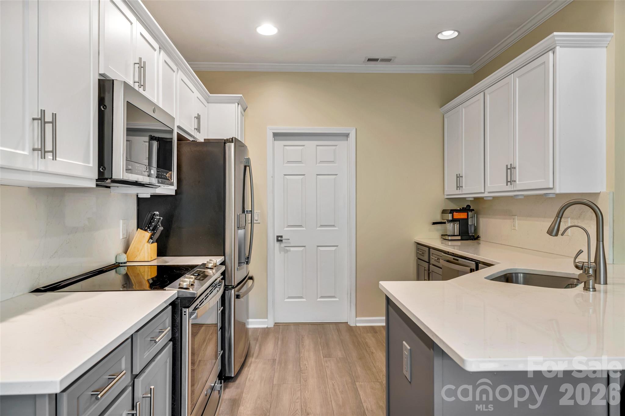 Townhouse at 23 Prairie Path, Asheville, photo 16 of 48