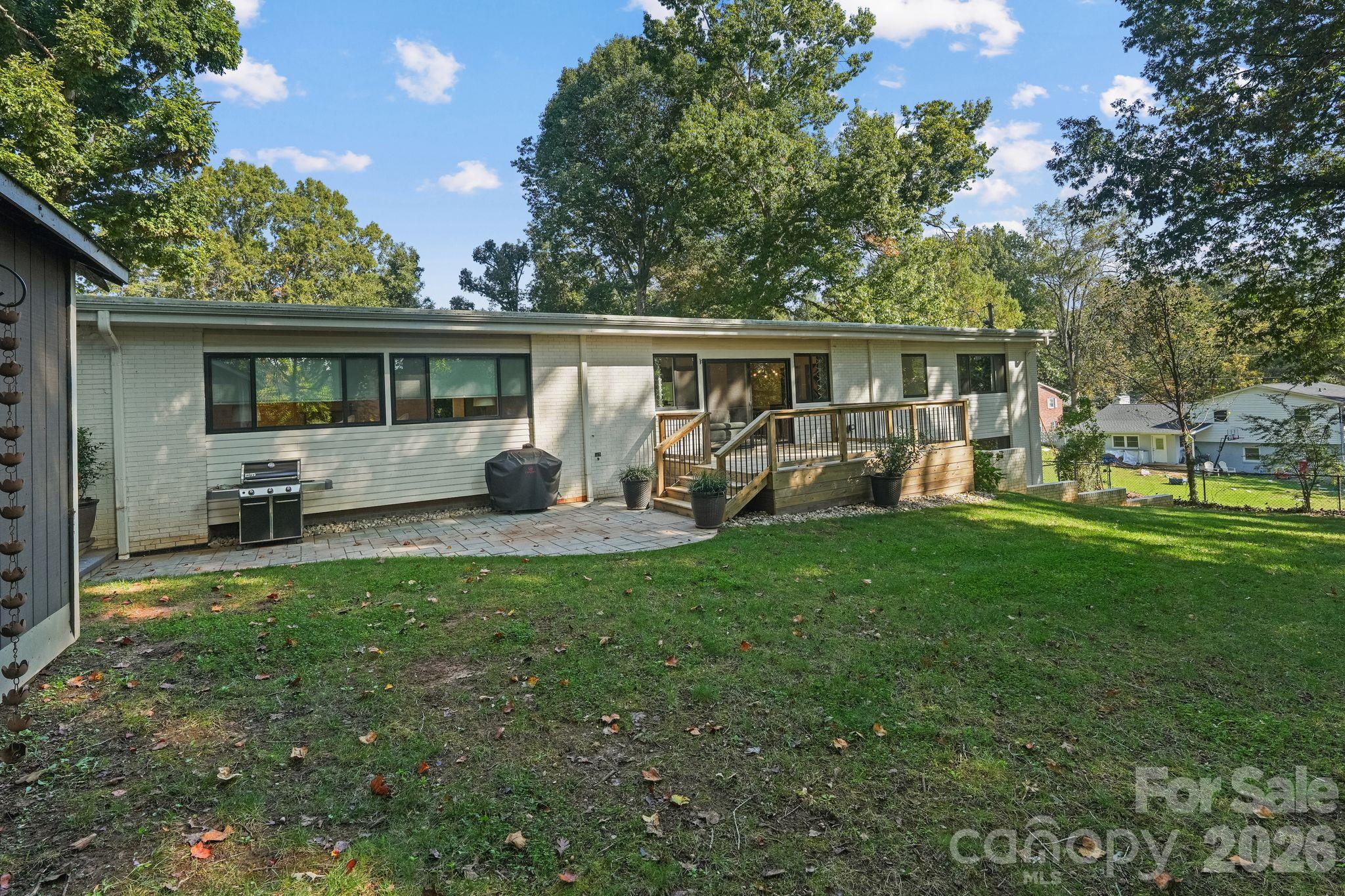 Single Family Residence at 1077 19th Avenue Place NW, Hickory, photo 26 of 33