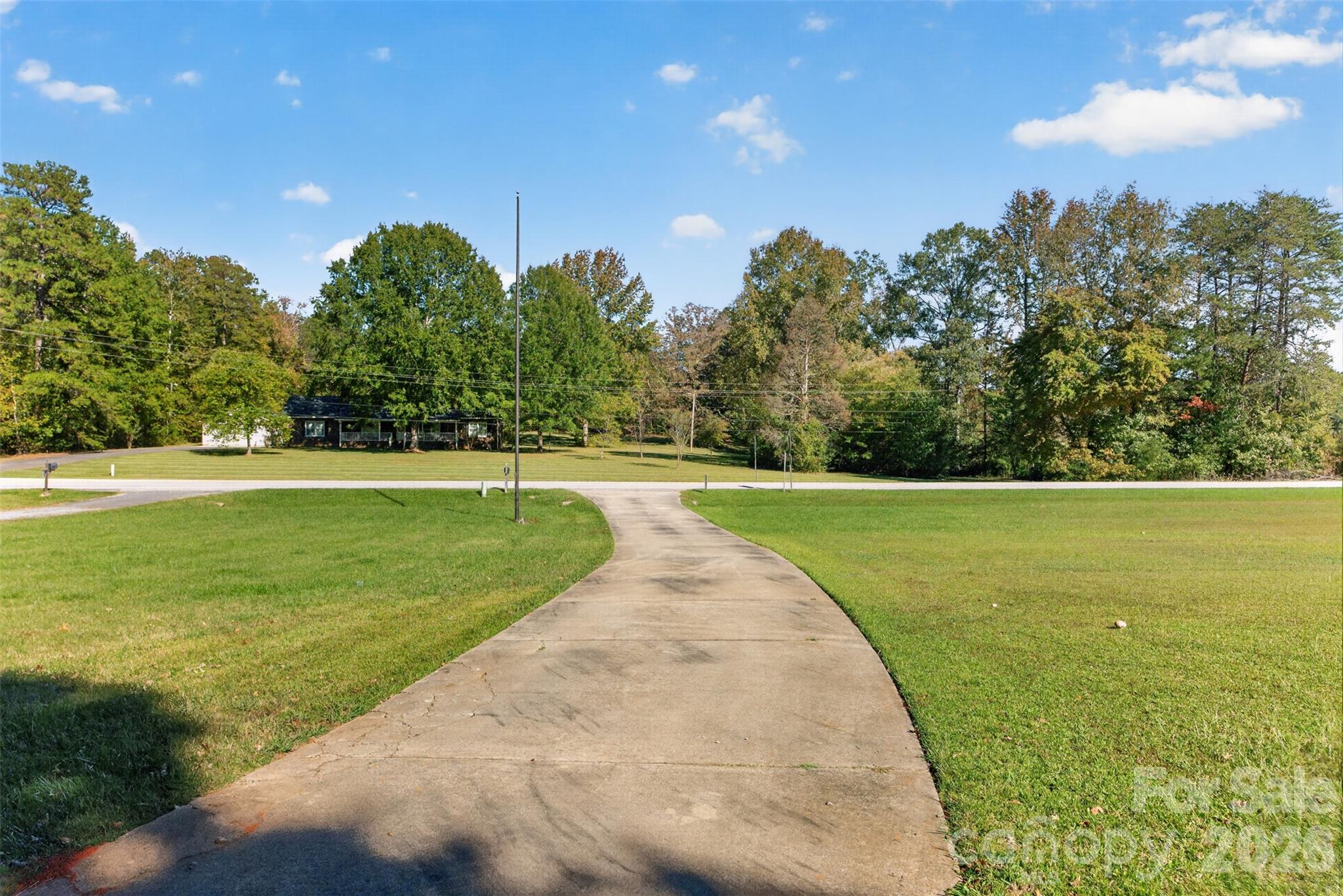 Long private drive into the estate off Route 161 - 253 Highway 161 South, Clover