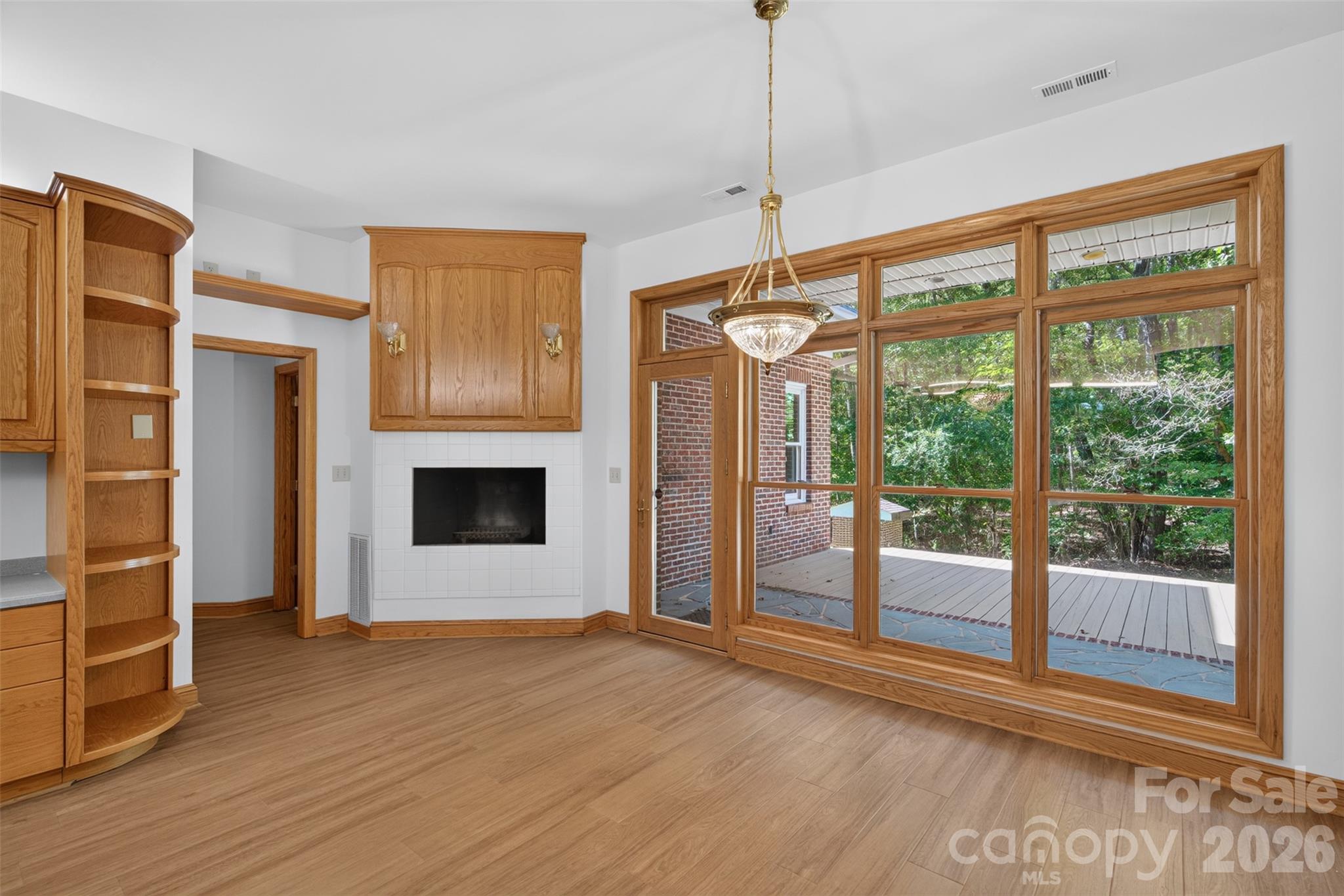 Breakfast area - unfurnished with deck view - 253 Highway 161 South, Clover