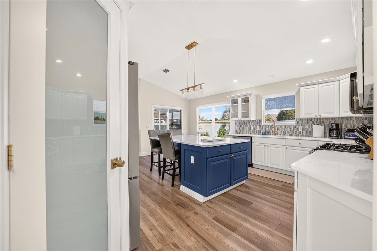 Villa at 1874 MOUNT PLEASANT TER, THE VILLAGES, photo 5 of 35