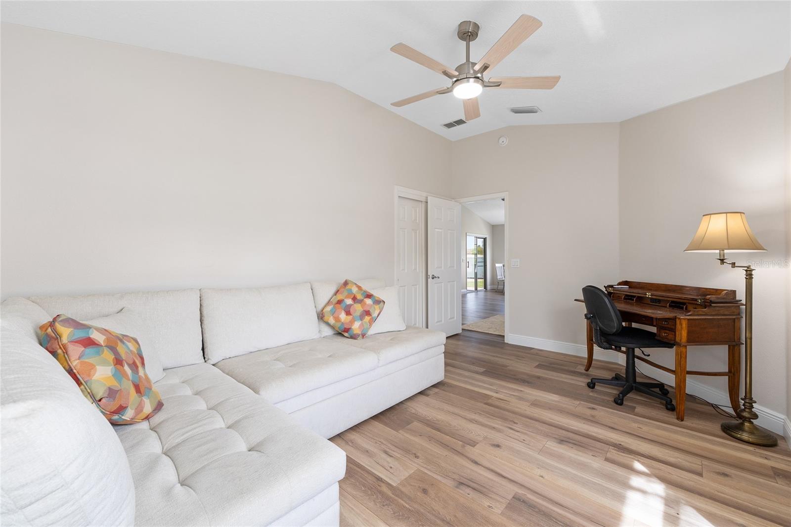 Villa at 1874 MOUNT PLEASANT TER, THE VILLAGES, photo 24 of 35