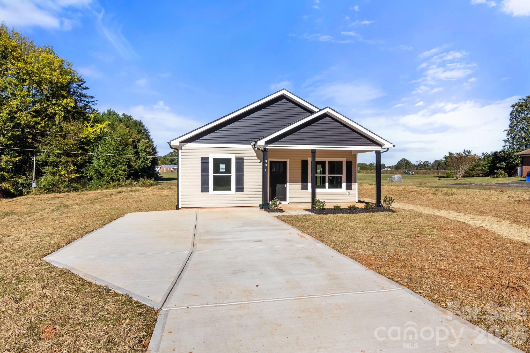 Single Family Residence at 1994 Modern Estates Road, Lincolnton, photo 5 of 60