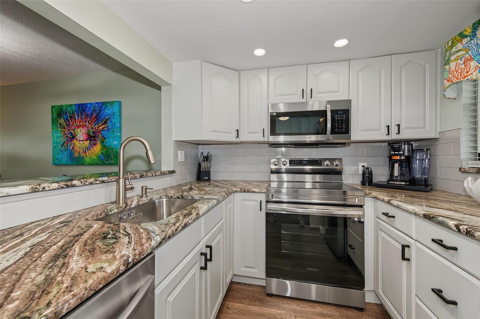 Condominium at 12000 CAPRI CIR S #20, TREASURE ISLAND, photo 8 of 75