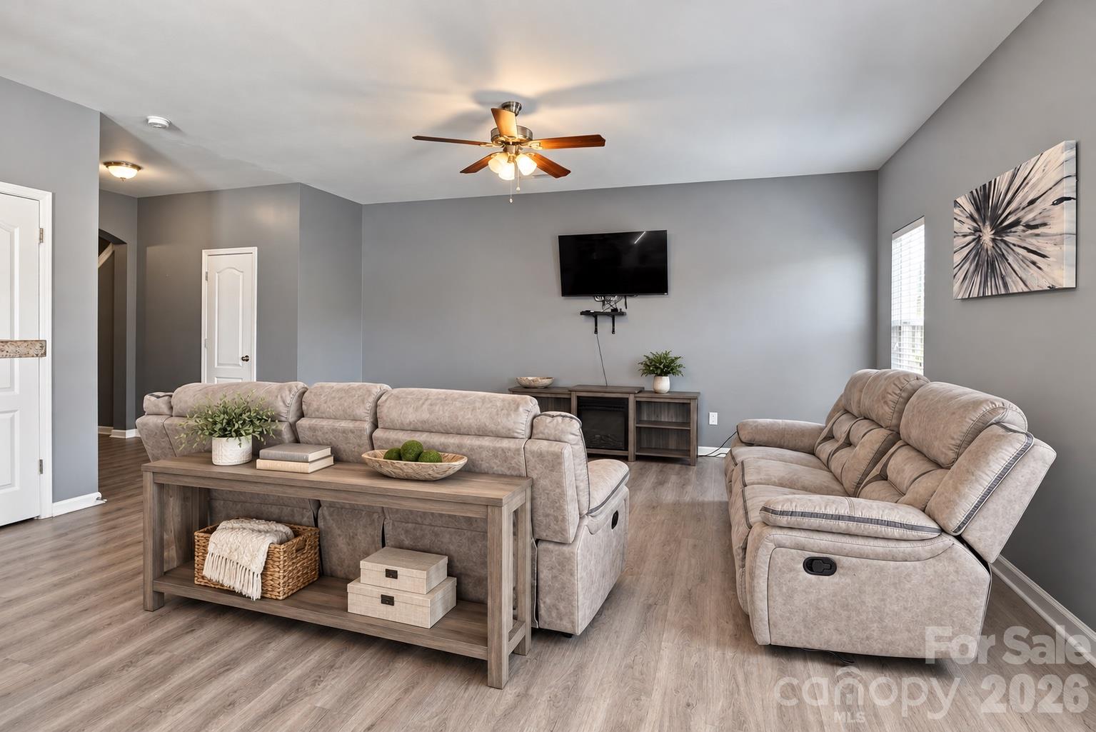 Single Family Residence at 11228 Deer Chase Lane, Charlotte, photo 13 of 31