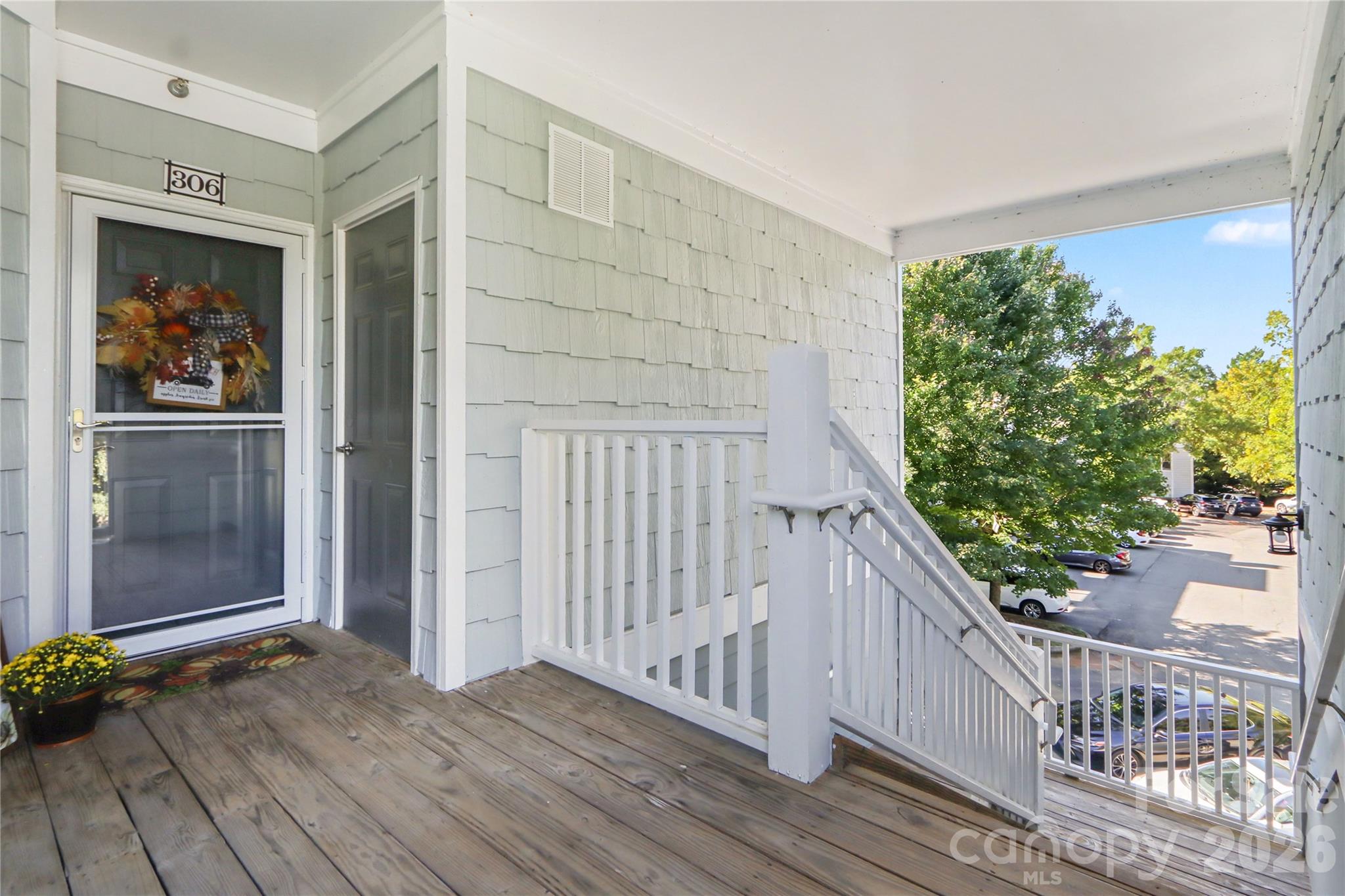 Condominium at 18736 Nautical Drive, Cornelius, photo 8 of 34