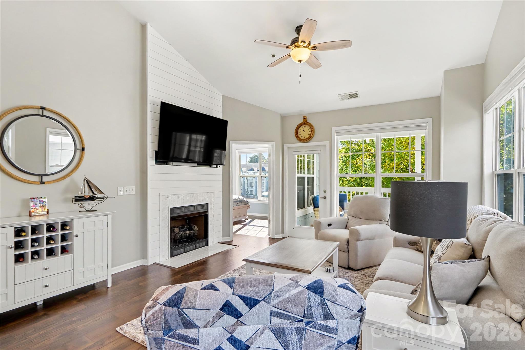 Condominium at 18736 Nautical Drive, Cornelius, photo 18 of 34