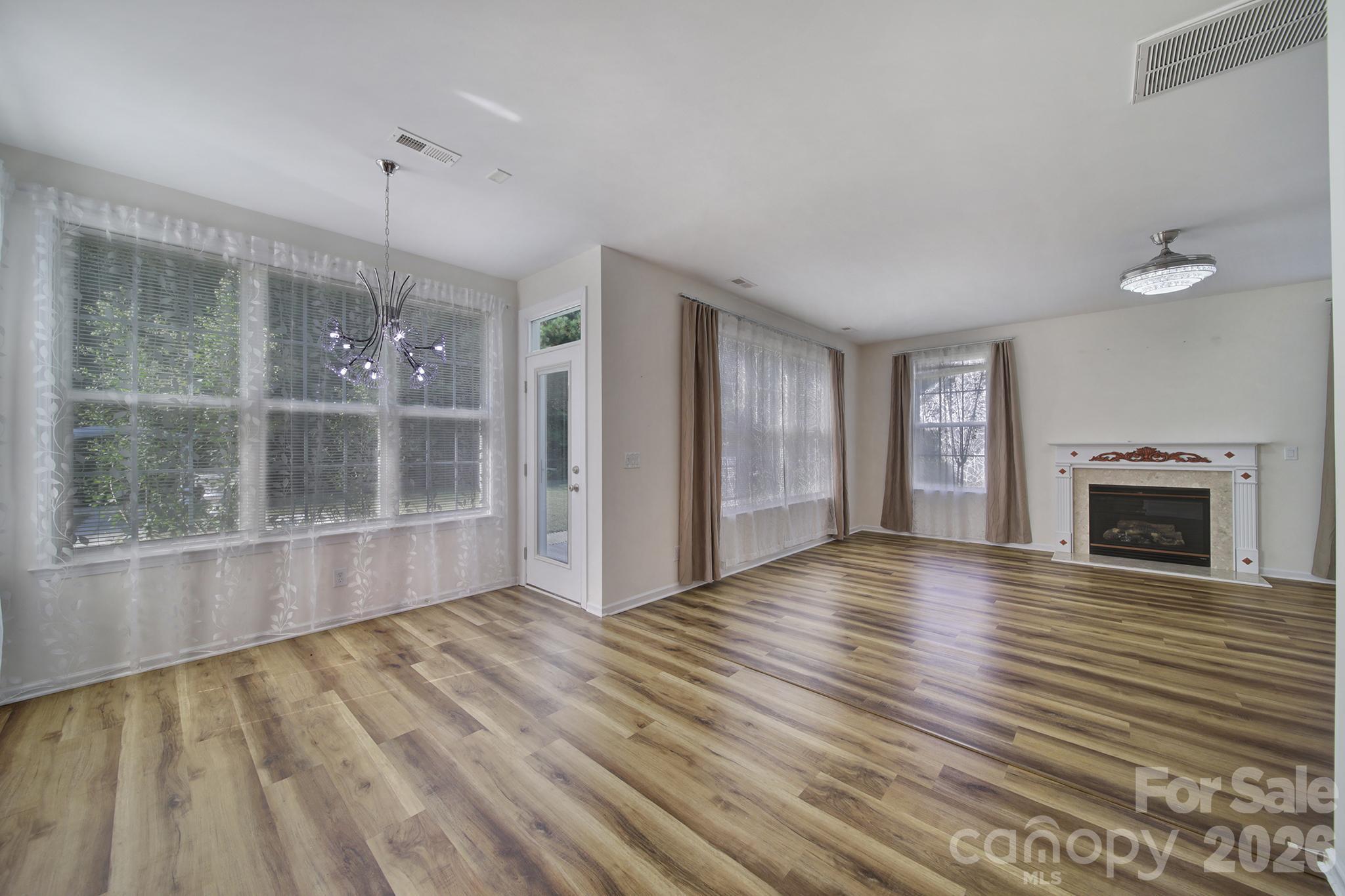 Single Family Residence at 2523 Legacy Park Boulevard, Fort Mill, photo 12 of 47