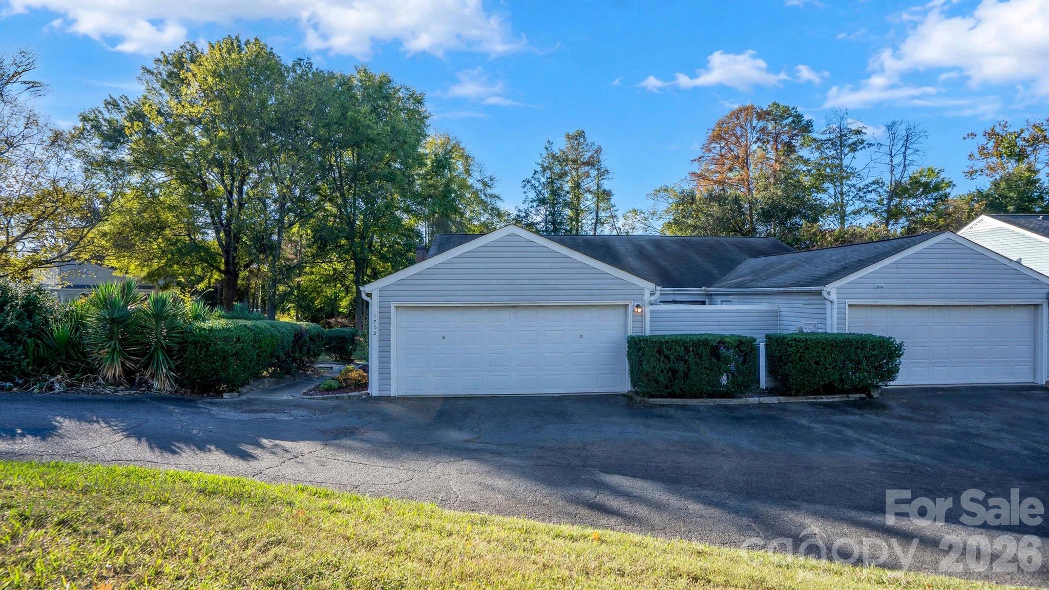 Condominium at 1702 Renard Ridge Road, Charlotte, photo 28 of 29