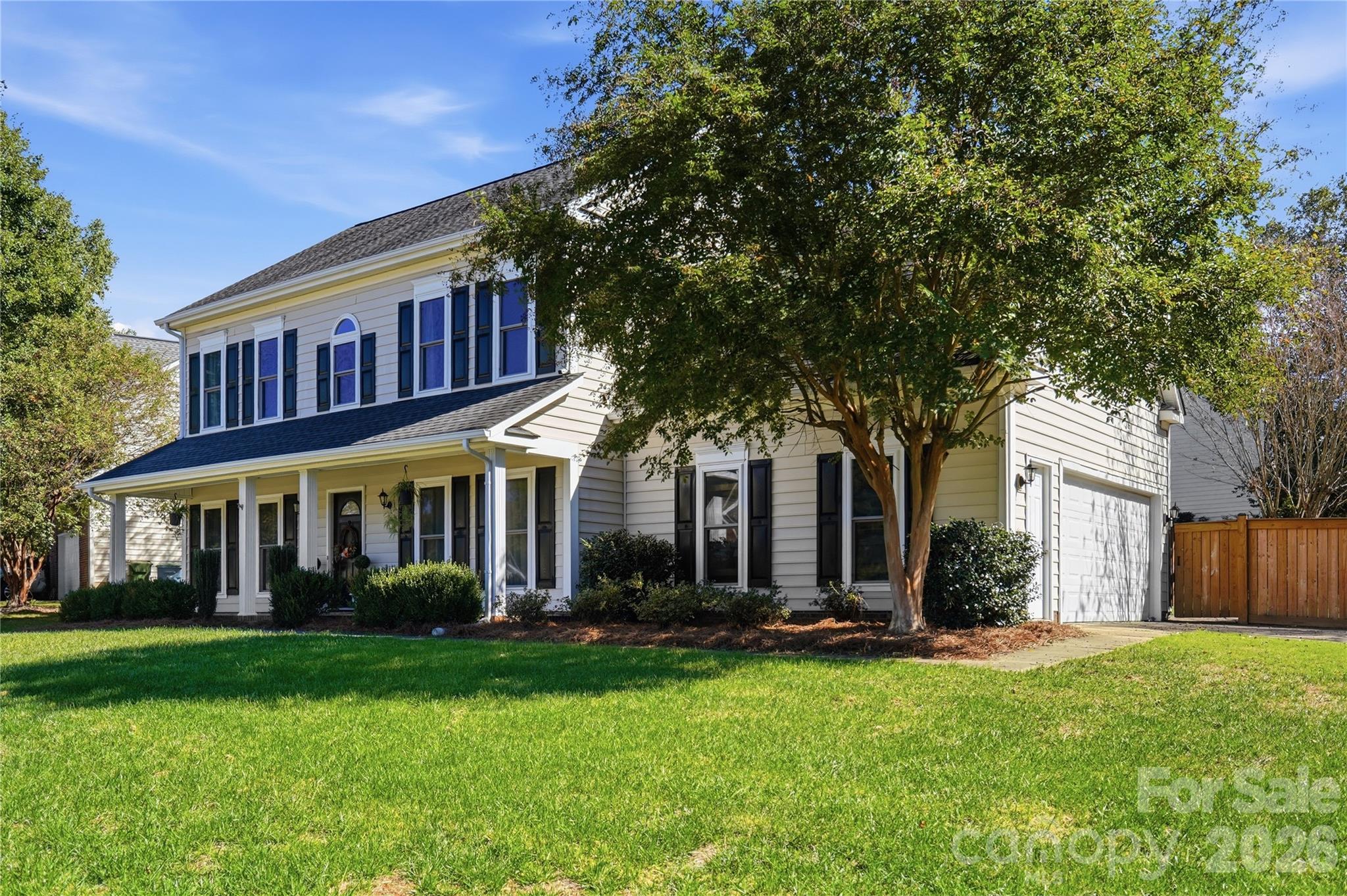 Single Family Residence at 107 White Branch Court, Fort Mill, photo 4 of 41