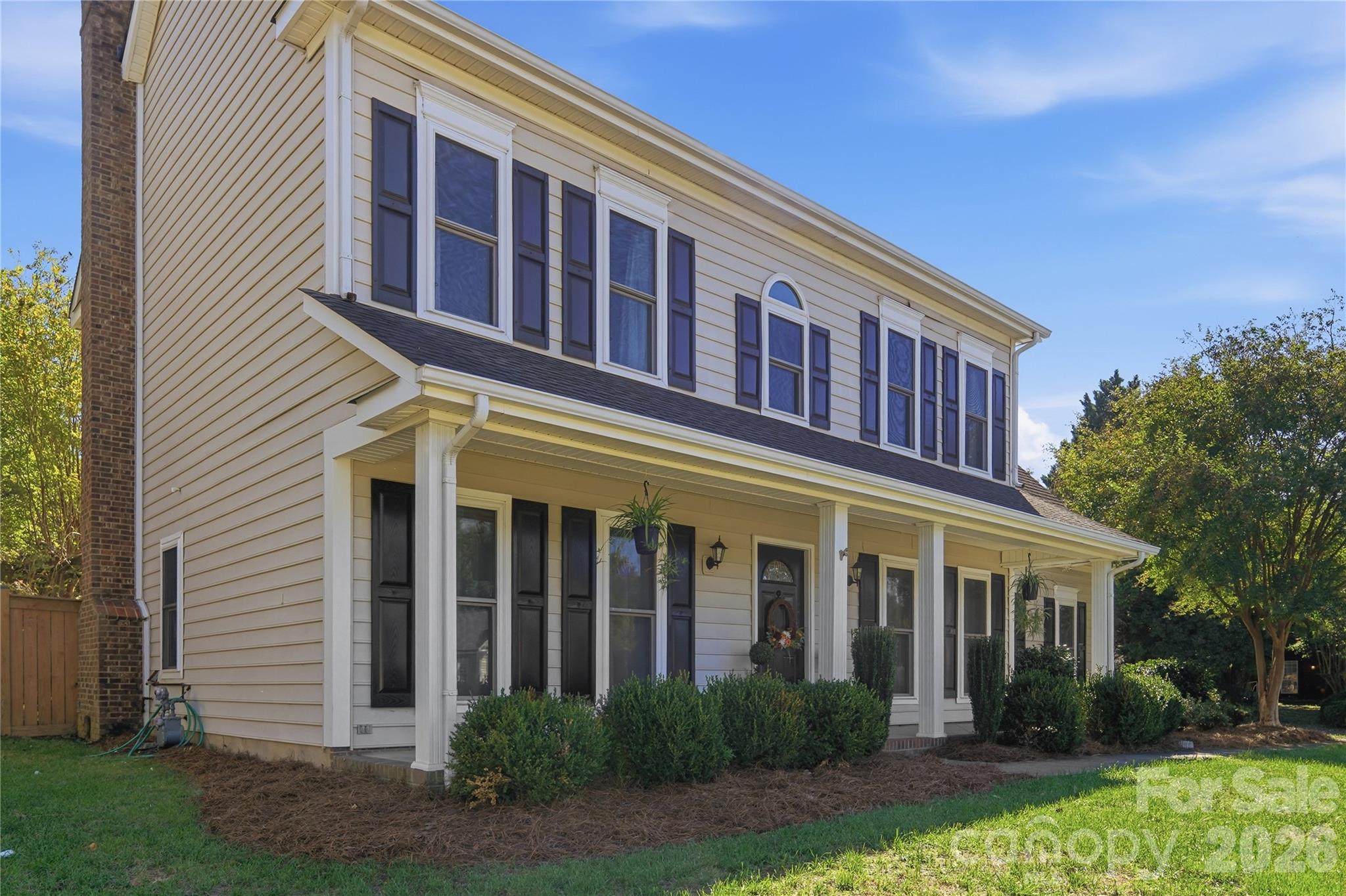 Single Family Residence at 107 White Branch Court, Fort Mill, photo 5 of 41