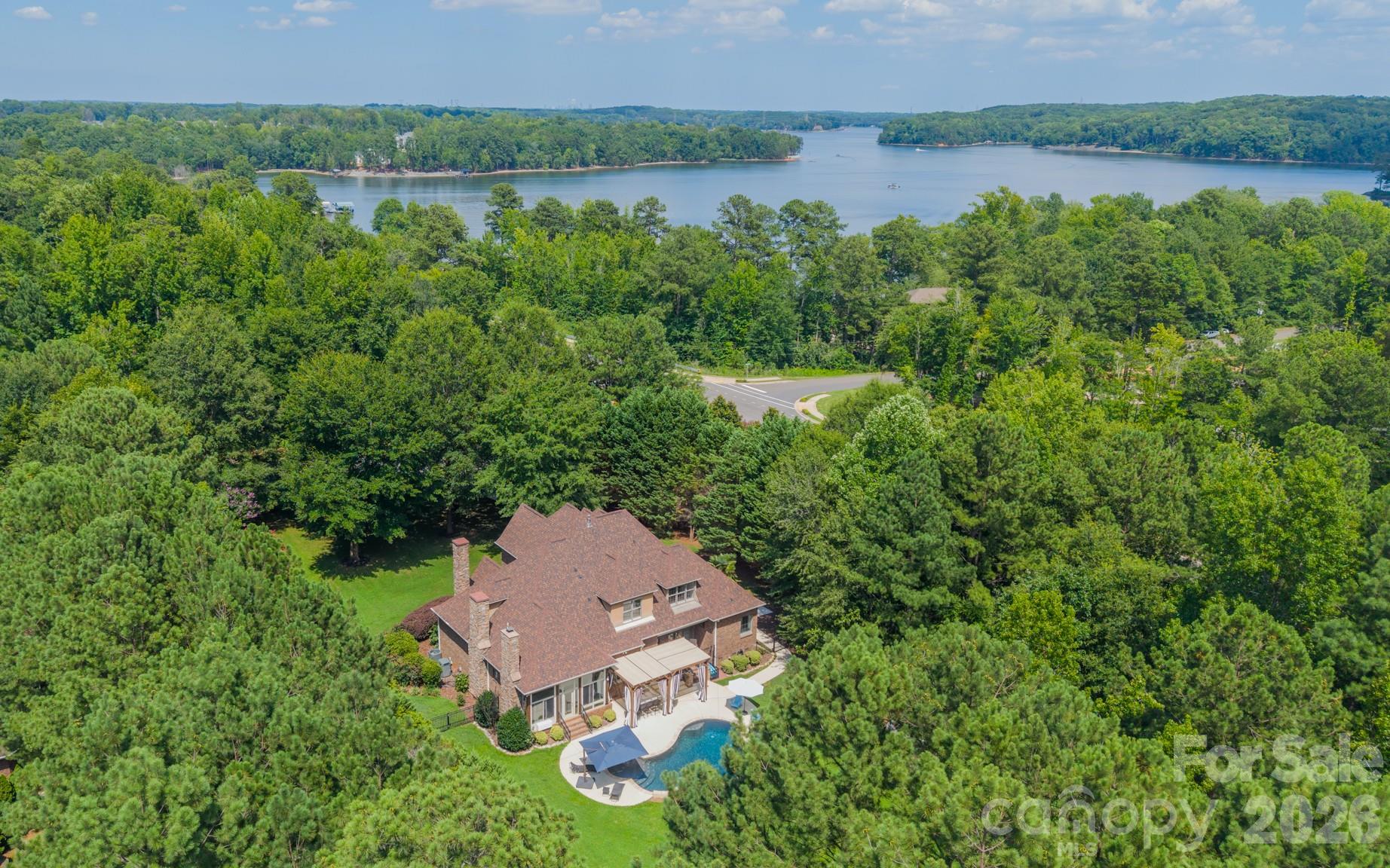 Single Family Residence at 215 Blue River Road, Lake Wylie, photo 3 of 48