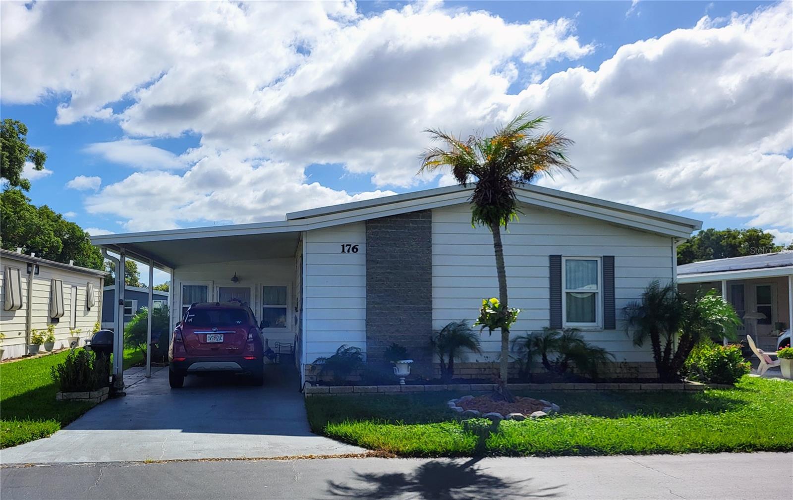 176 CLUBVIEW DR #3