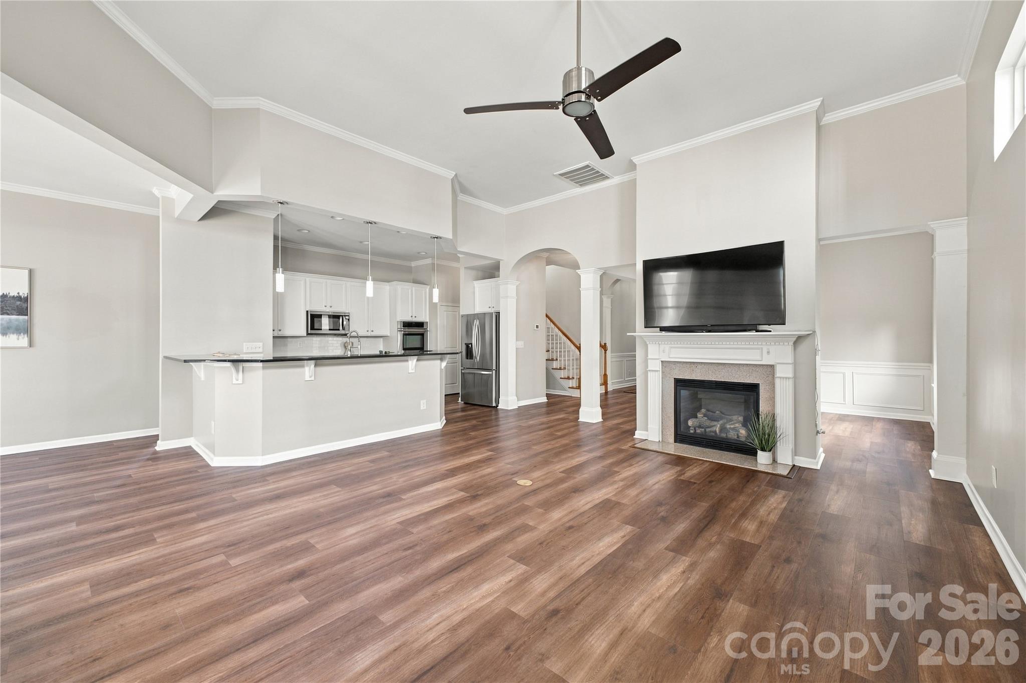 Single Family Residence at 86584 Arrington Road, Lancaster, photo 10 of 48