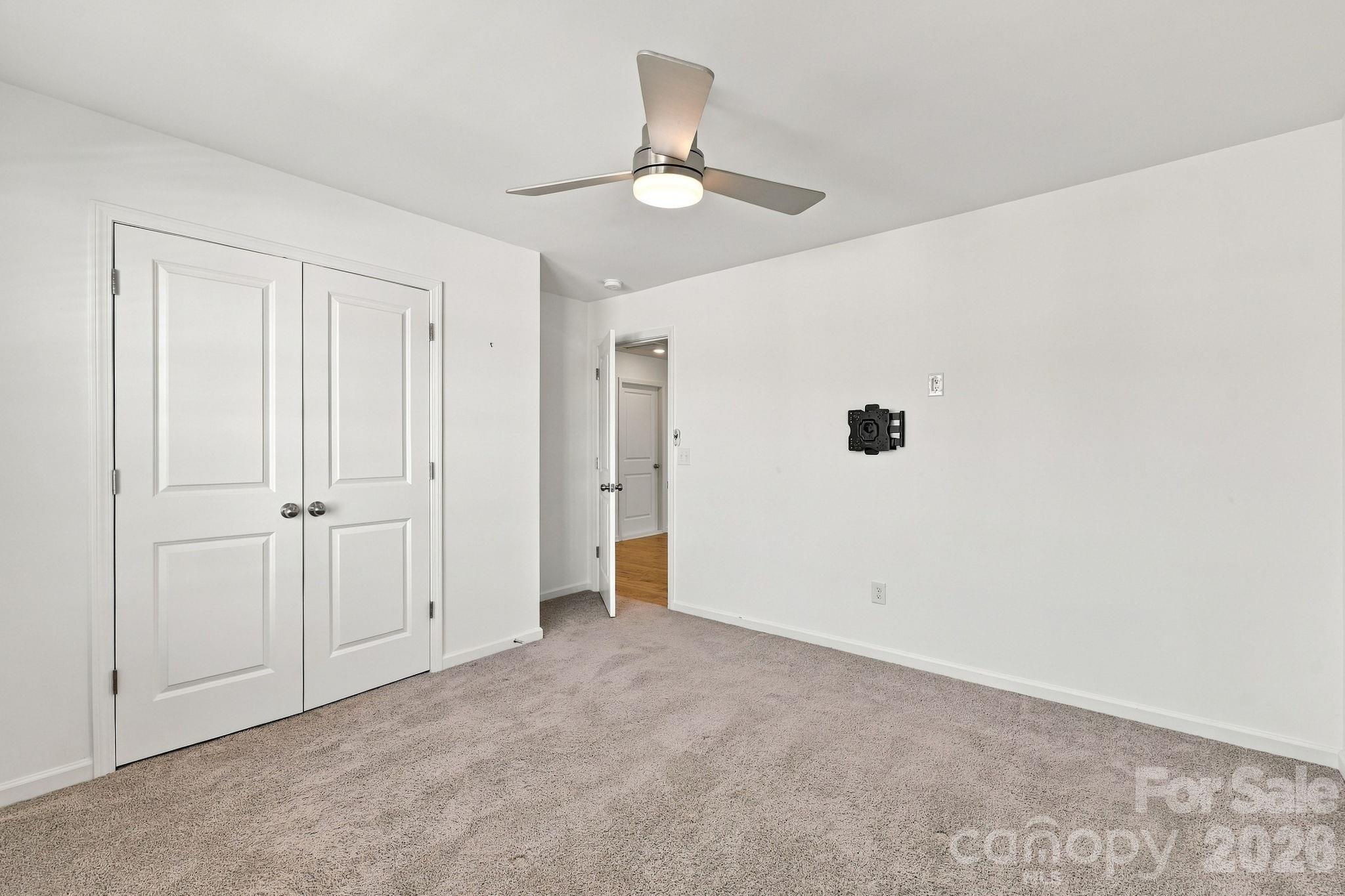 Single Family Residence at 366 Bluebonnet Drive, Salisbury, photo 26 of 34