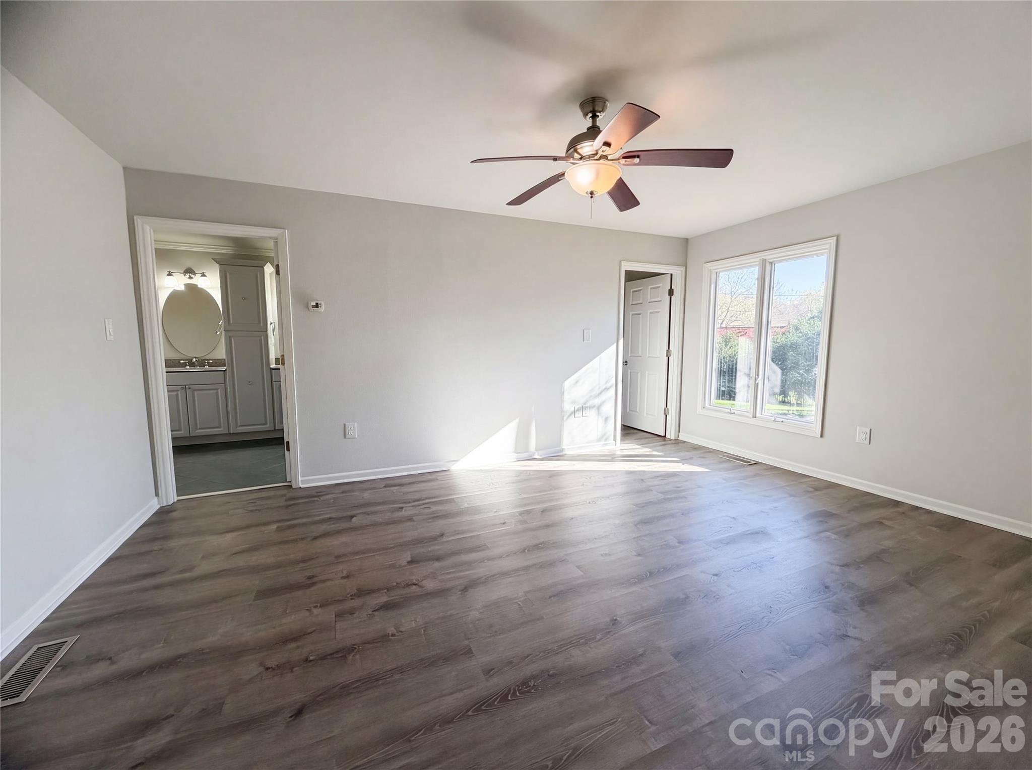 Single Family Residence at 1512 Buckingham Avenue, Gastonia, photo 10 of 20