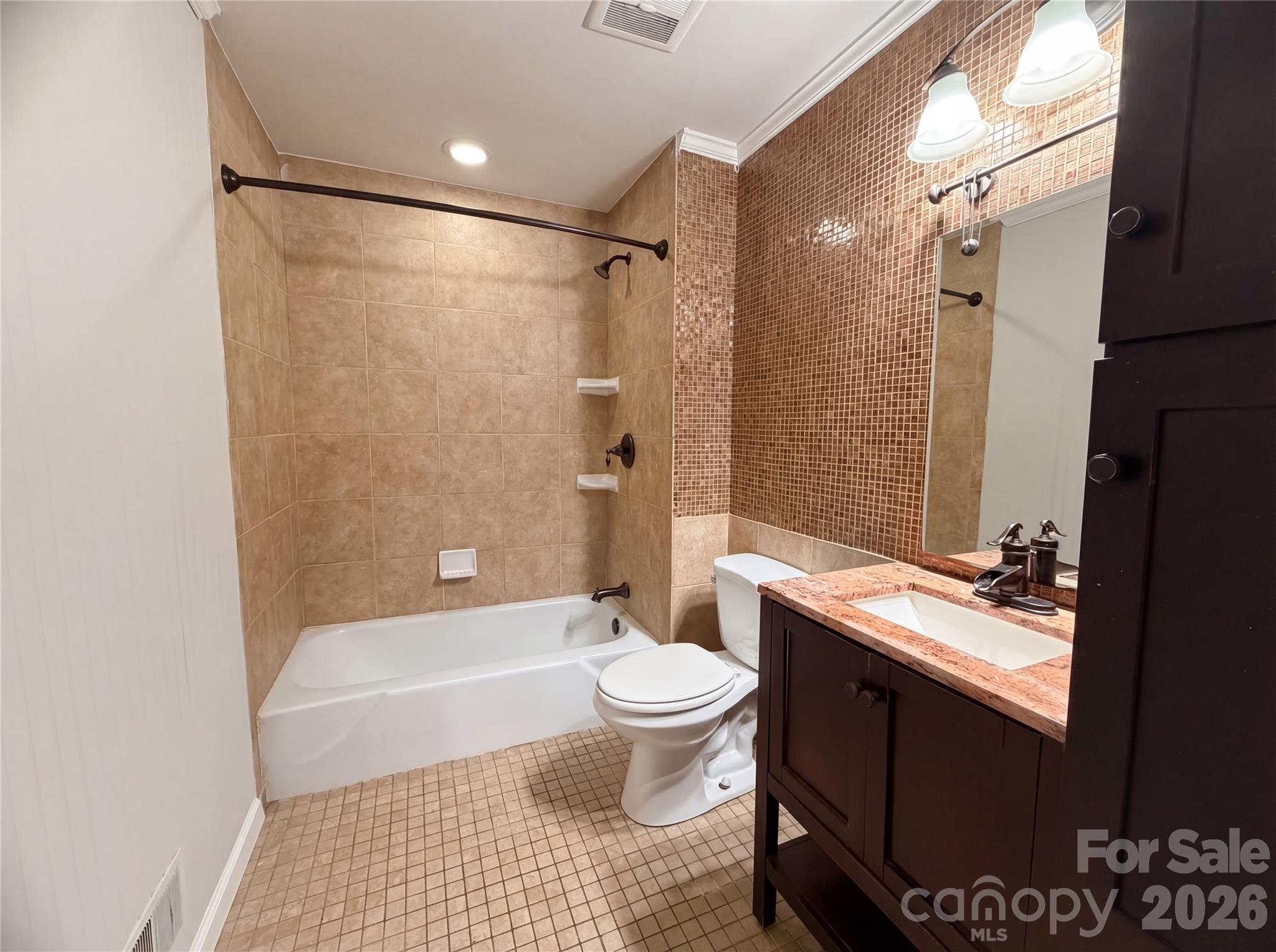 Single Family Residence at 1512 Buckingham Avenue, Gastonia, photo 19 of 20