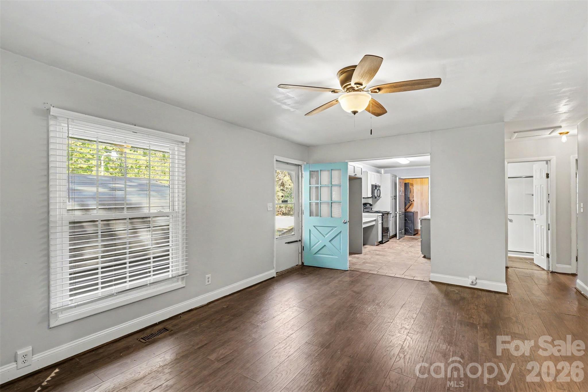 Single Family Residence at 224 Herndon Avenue, York, photo 8 of 15