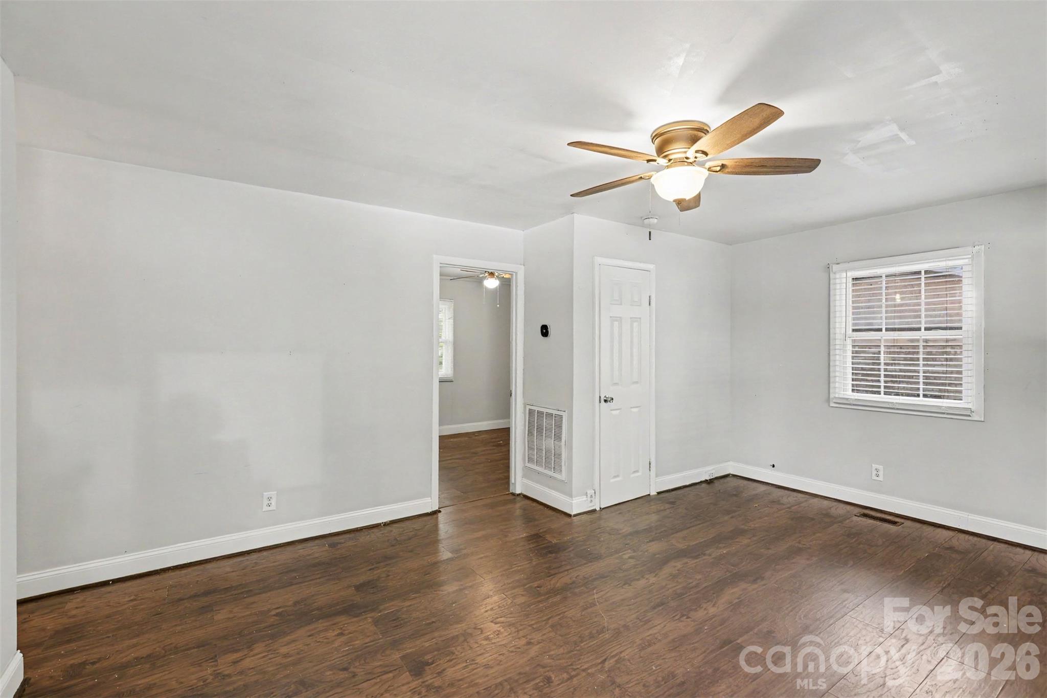 Single Family Residence at 224 Herndon Avenue, York, photo 10 of 15