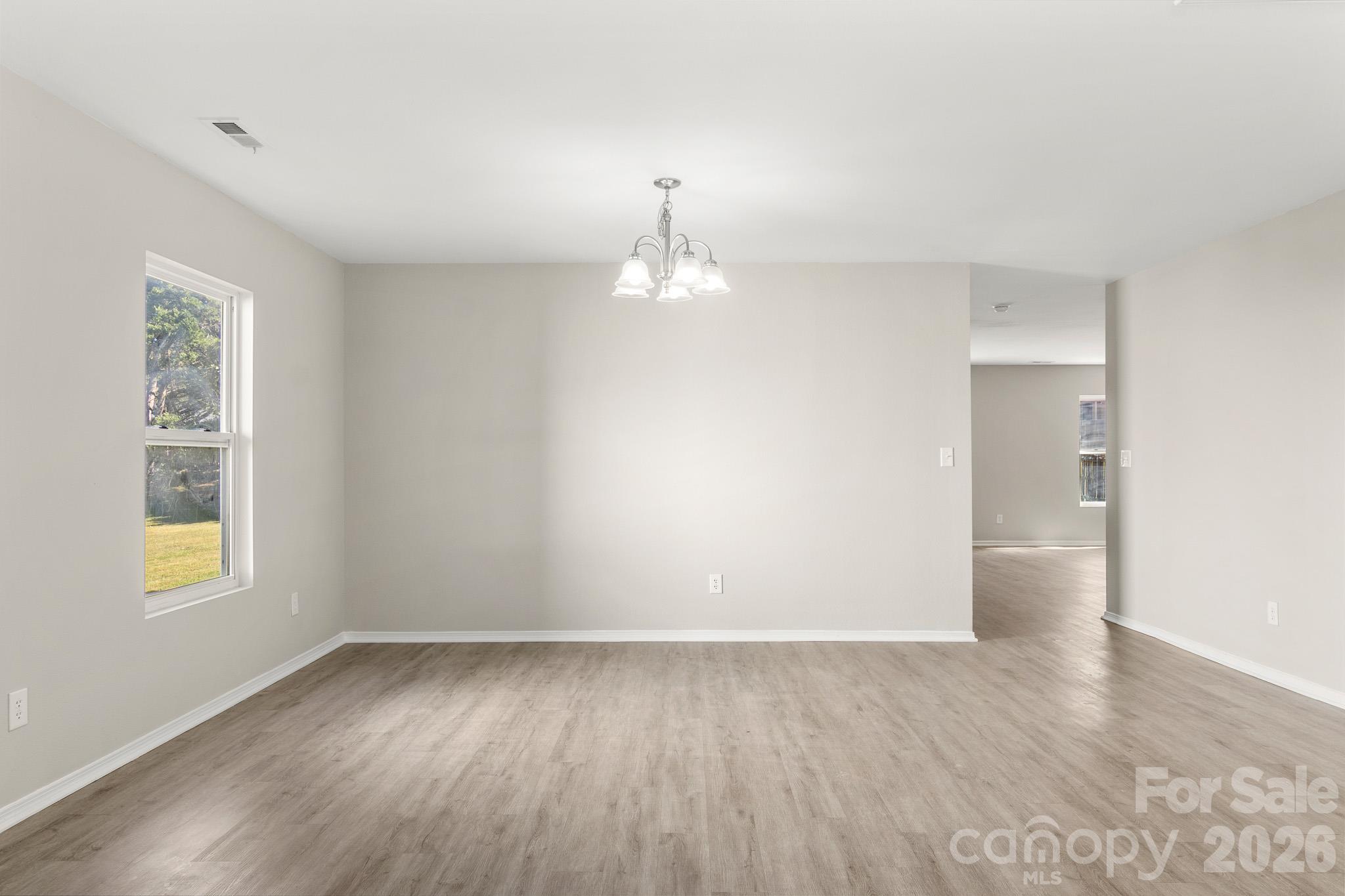 Single Family Residence at 12028 Red Leaf Drive, Charlotte, photo 4 of 46