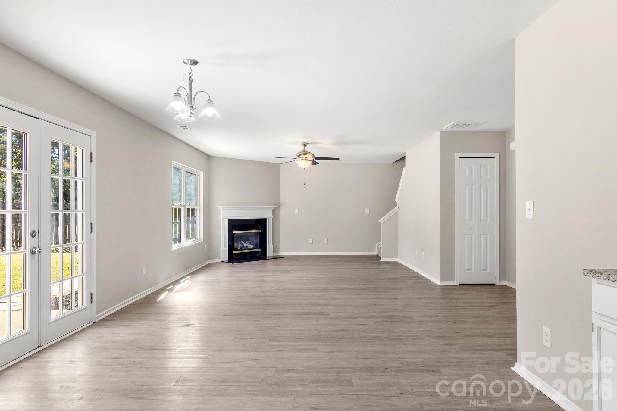 Single Family Residence at 12028 Red Leaf Drive, Charlotte, photo 13 of 46