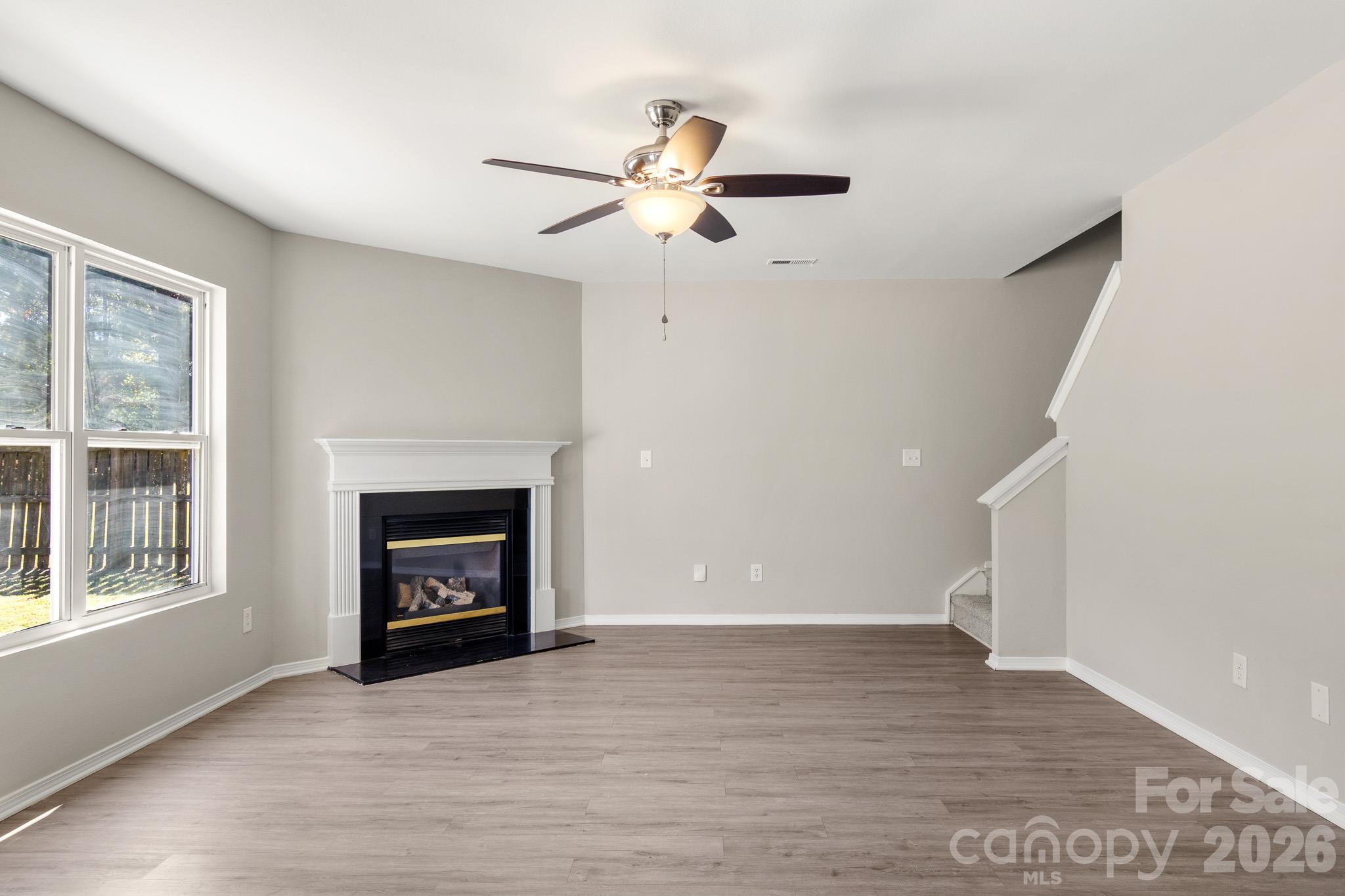 Single Family Residence at 12028 Red Leaf Drive, Charlotte, photo 15 of 46