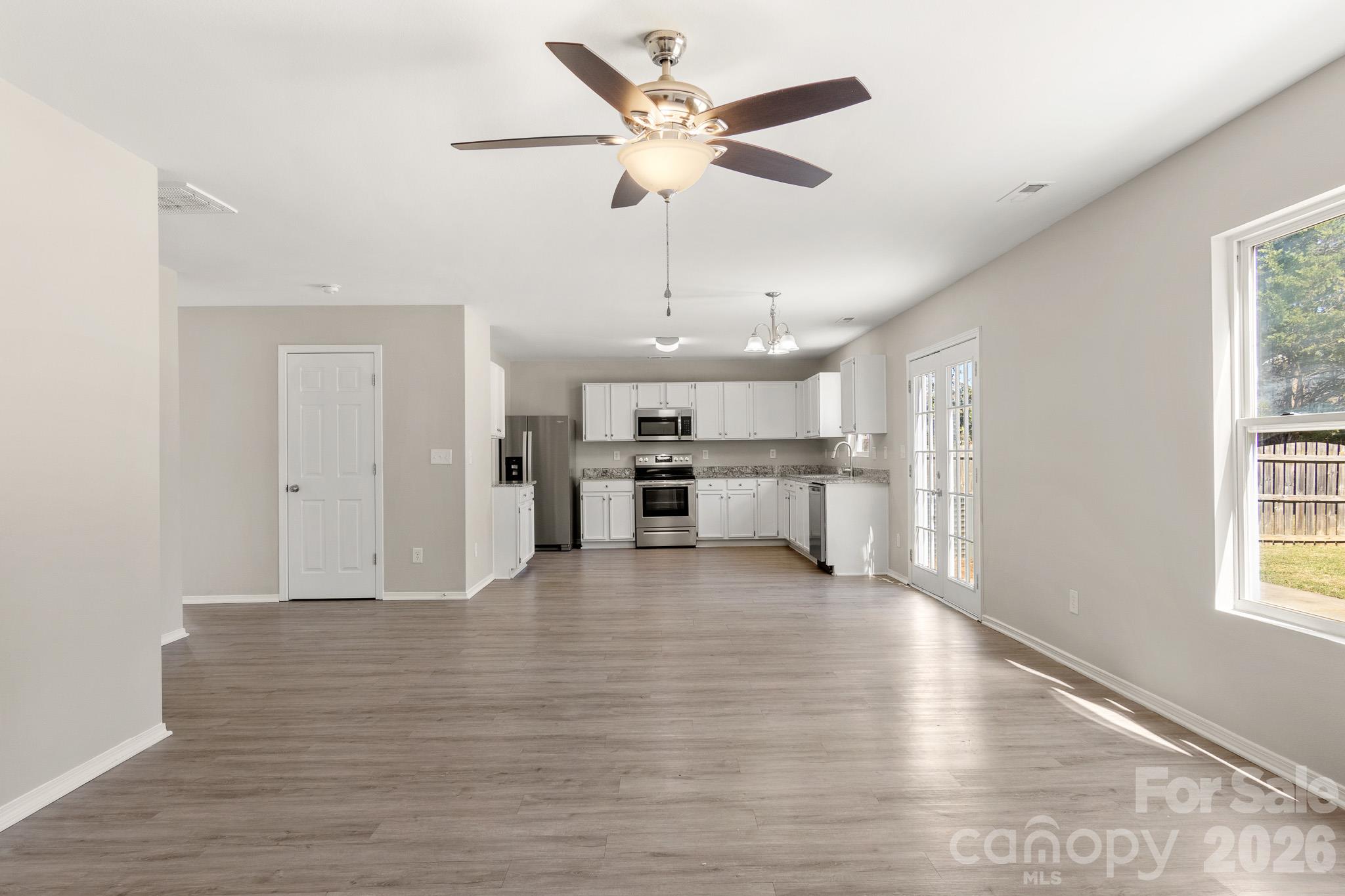 Single Family Residence at 12028 Red Leaf Drive, Charlotte, photo 17 of 46