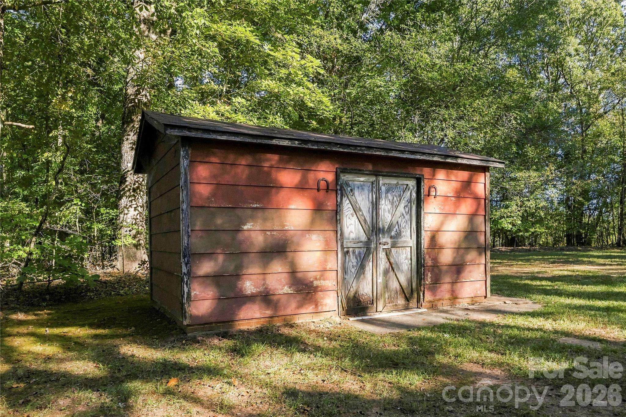 Single Family Residence at 328 Long Shoals Road, Bessemer City, photo 27 of 33