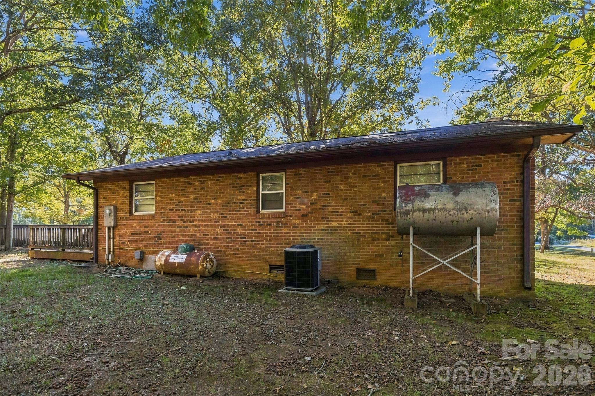 Single Family Residence at 328 Long Shoals Road, Bessemer City, photo 30 of 33