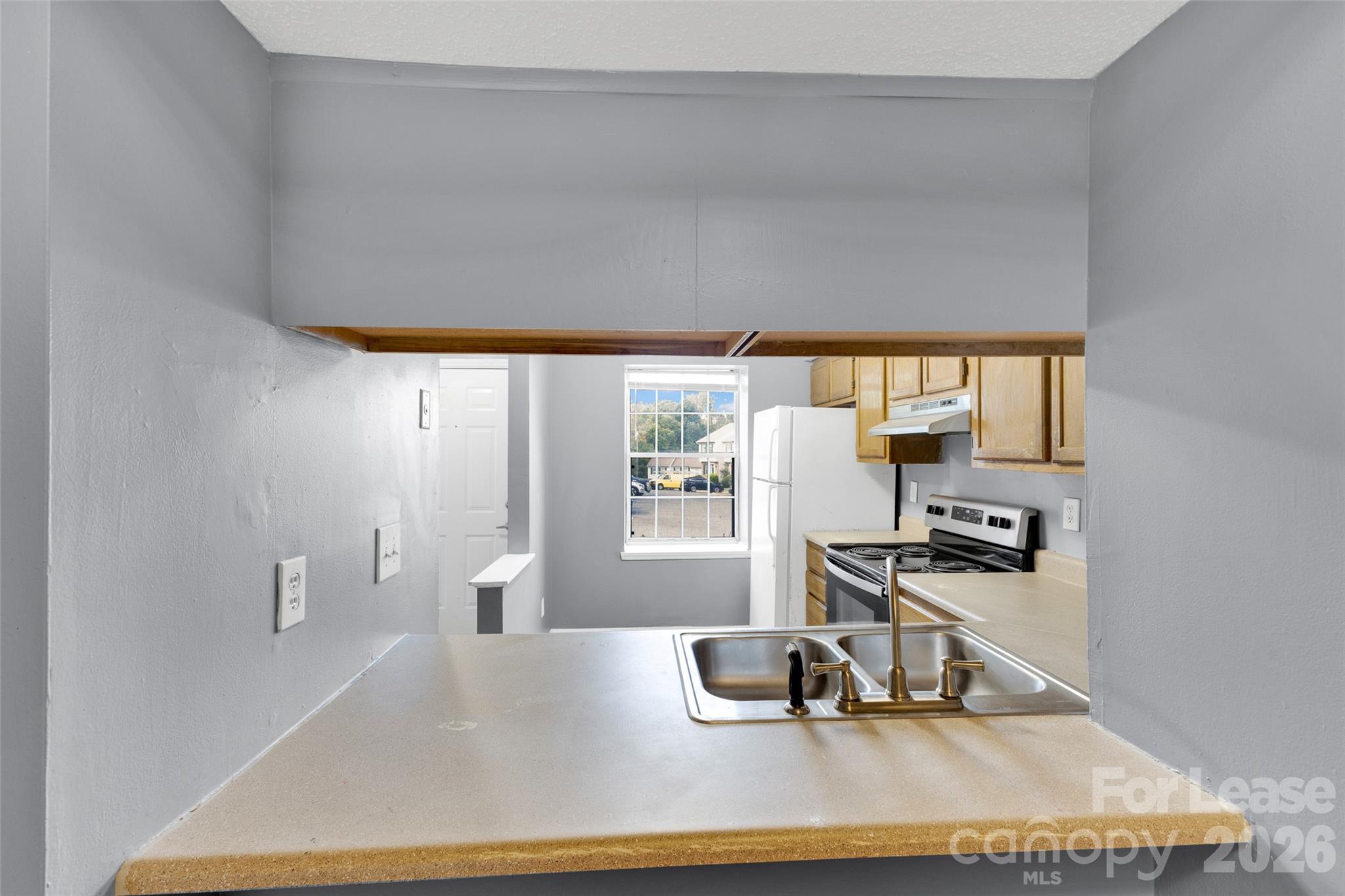 Townhouse at 564 Lex Drive, Charlotte, photo 4 of 20