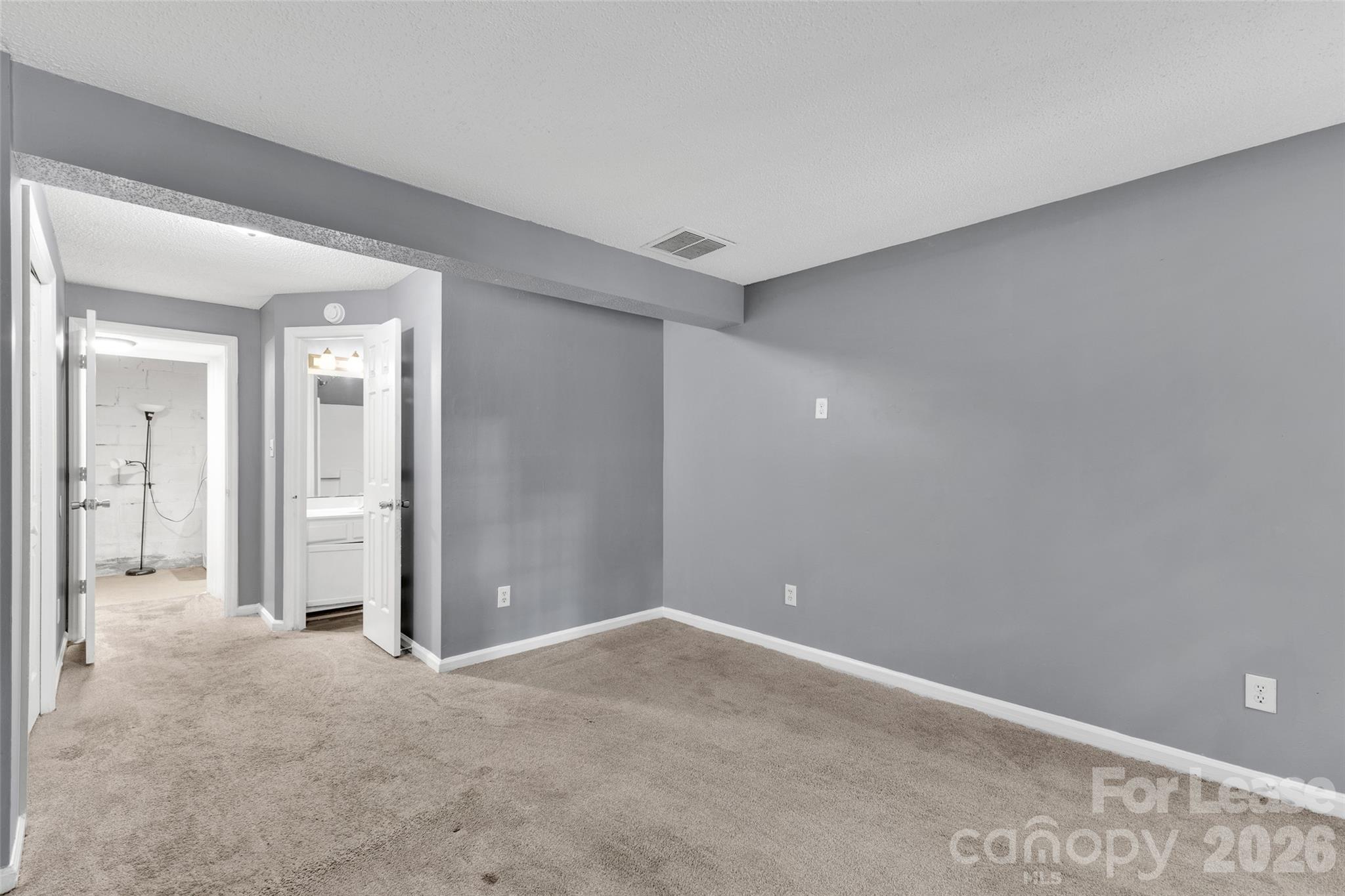 Townhouse at 564 Lex Drive, Charlotte, photo 10 of 20