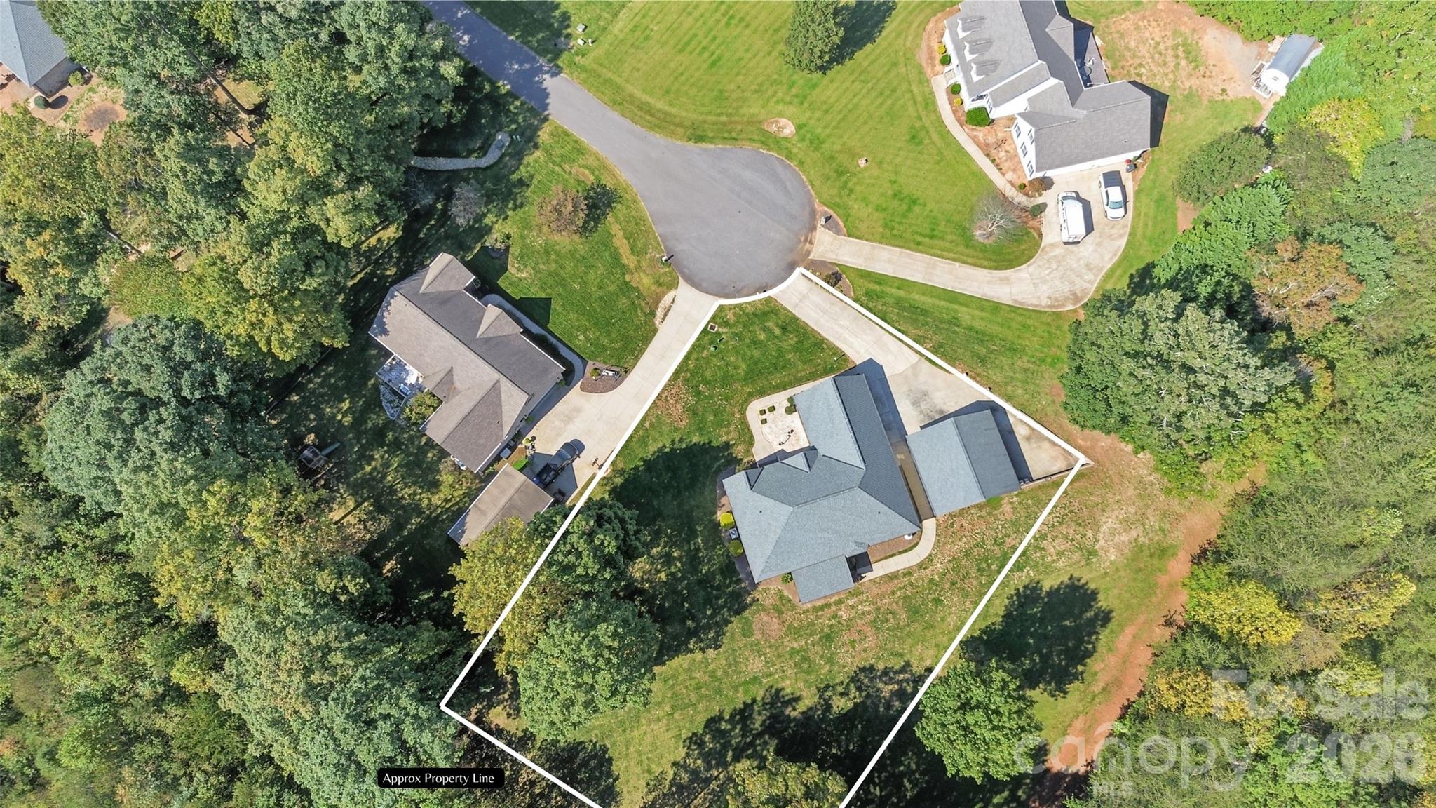 Single Family Residence at 166 Appaloosa Lane, Statesville, photo 3 of 29