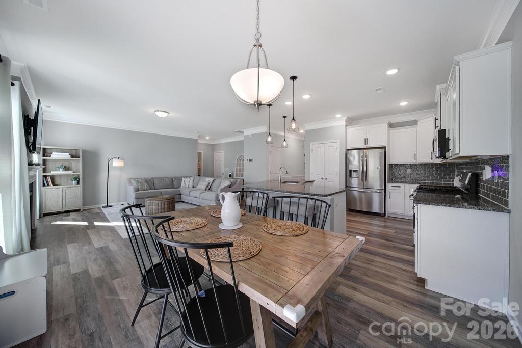 Single Family Residence at 129 Lantern Acres Drive, Mooresville, photo 12 of 40