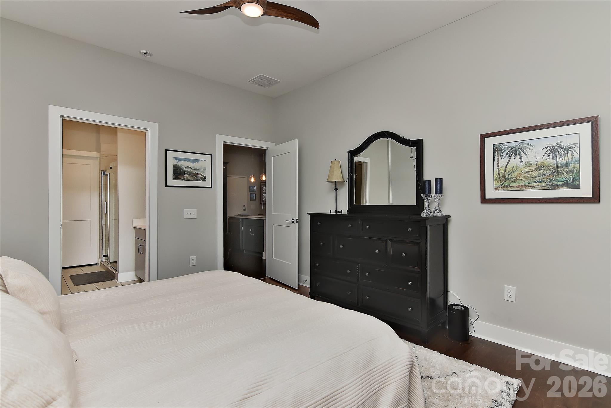 Condominium at 2401 Euclid Avenue, Charlotte, photo 24 of 52