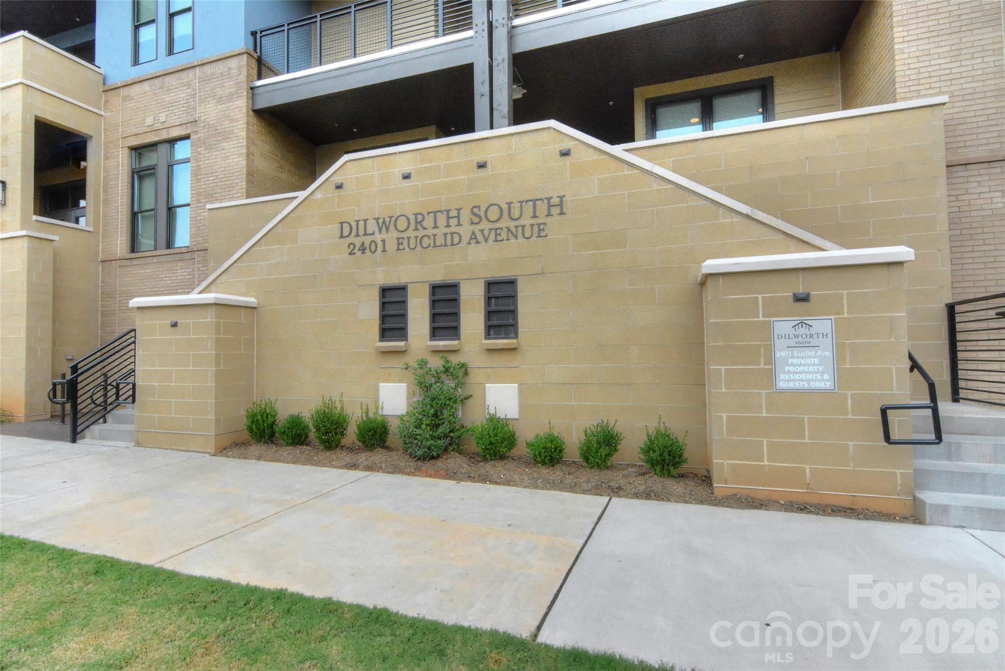 Condominium at 2401 Euclid Avenue, Charlotte, photo 39 of 52