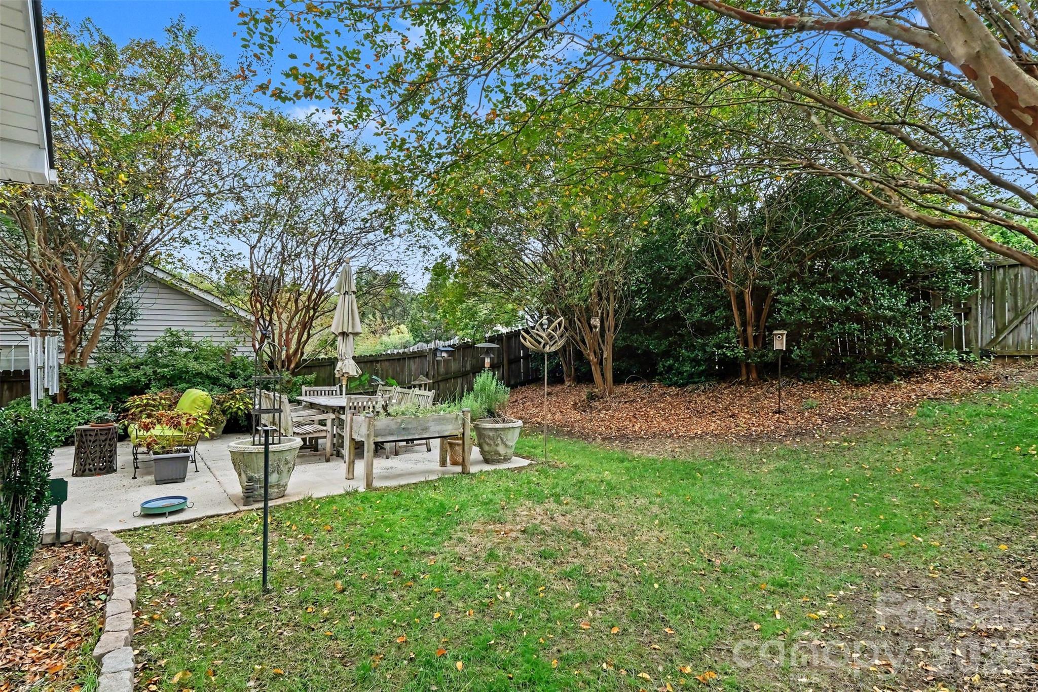 Single Family Residence at 1727 Crabapple Tree Lane, Charlotte, photo 32 of 40