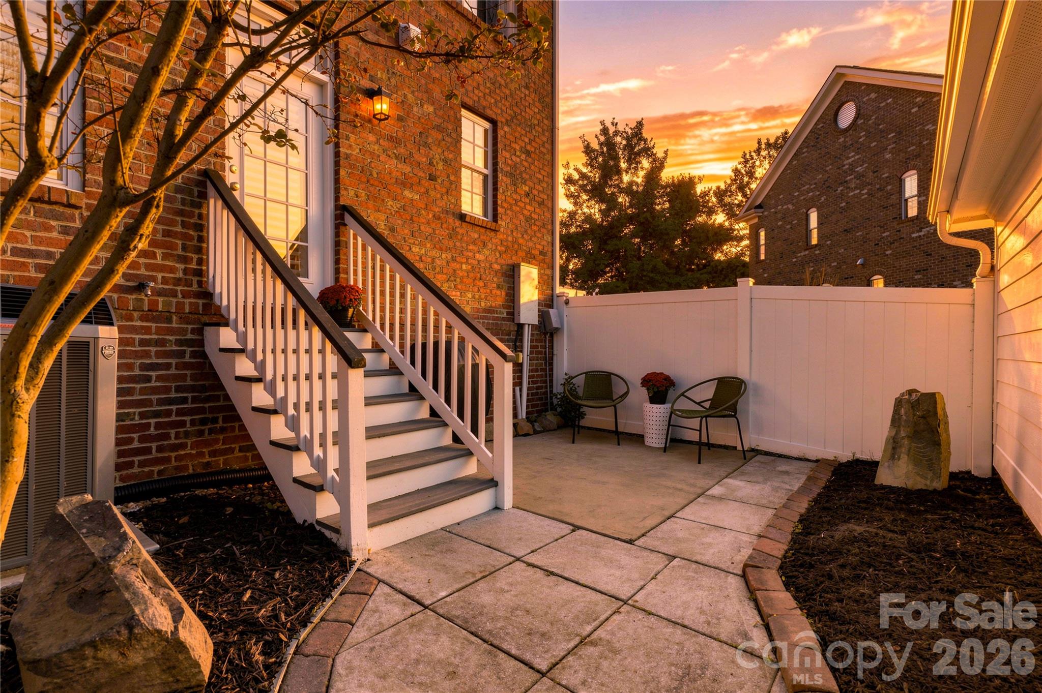 Beautifully fenced private patio - 16918 Summers Walk Boulevard, Davidson