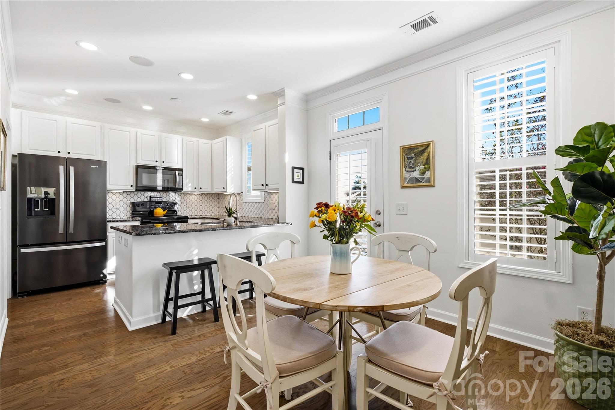 Dining area adjoins the kitchen - 16918 Summers Walk Boulevard, Davidson