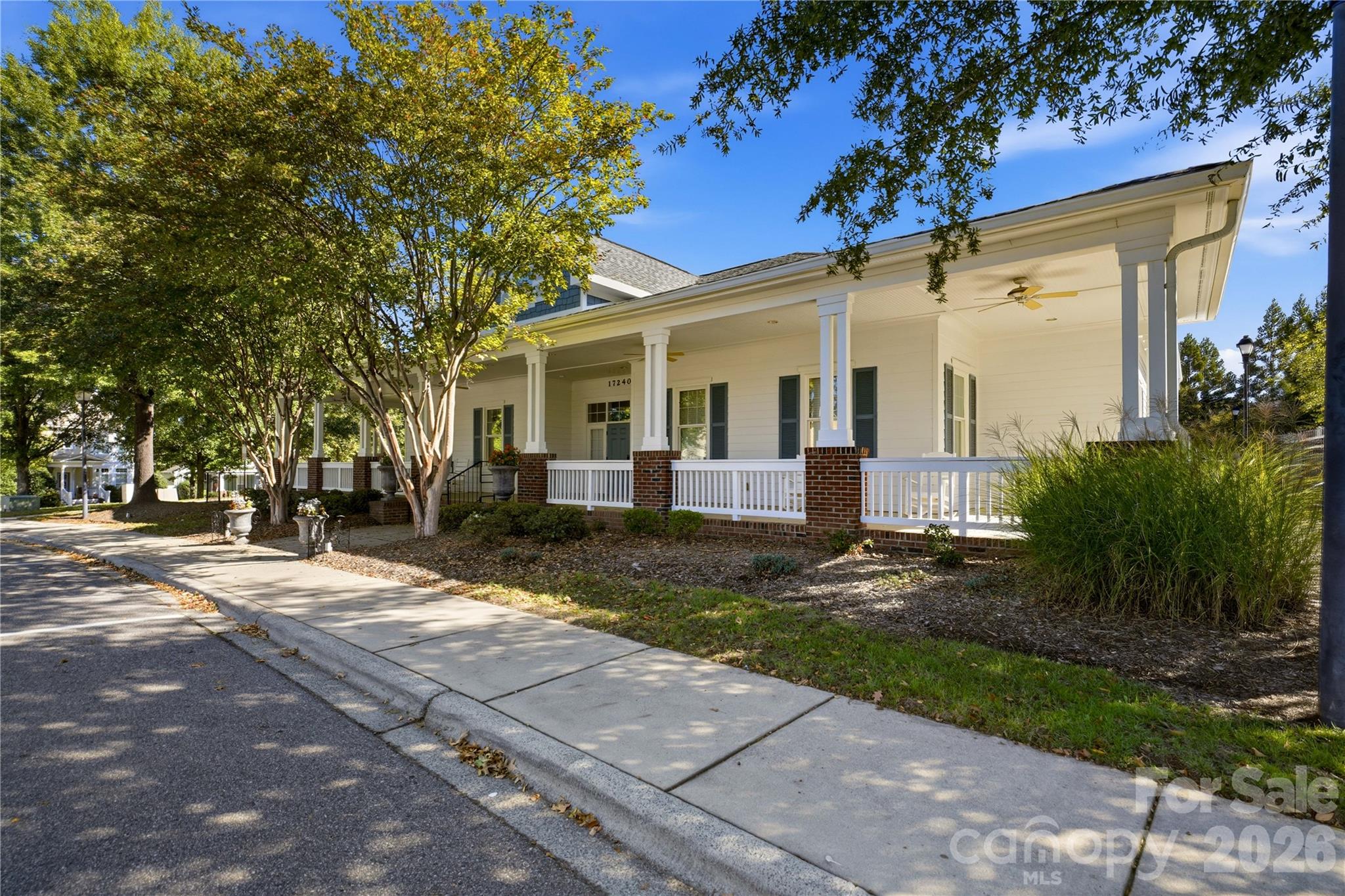 Clubhouse can be rented out by homeowners - 16918 Summers Walk Boulevard, Davidson