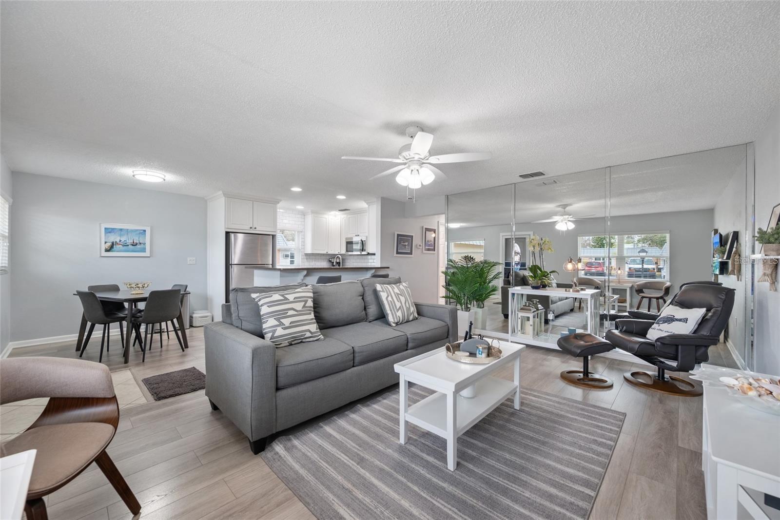 Condominium at 11837 BOYNTON LN #11837, NEW PORT RICHEY, photo 6 of 25