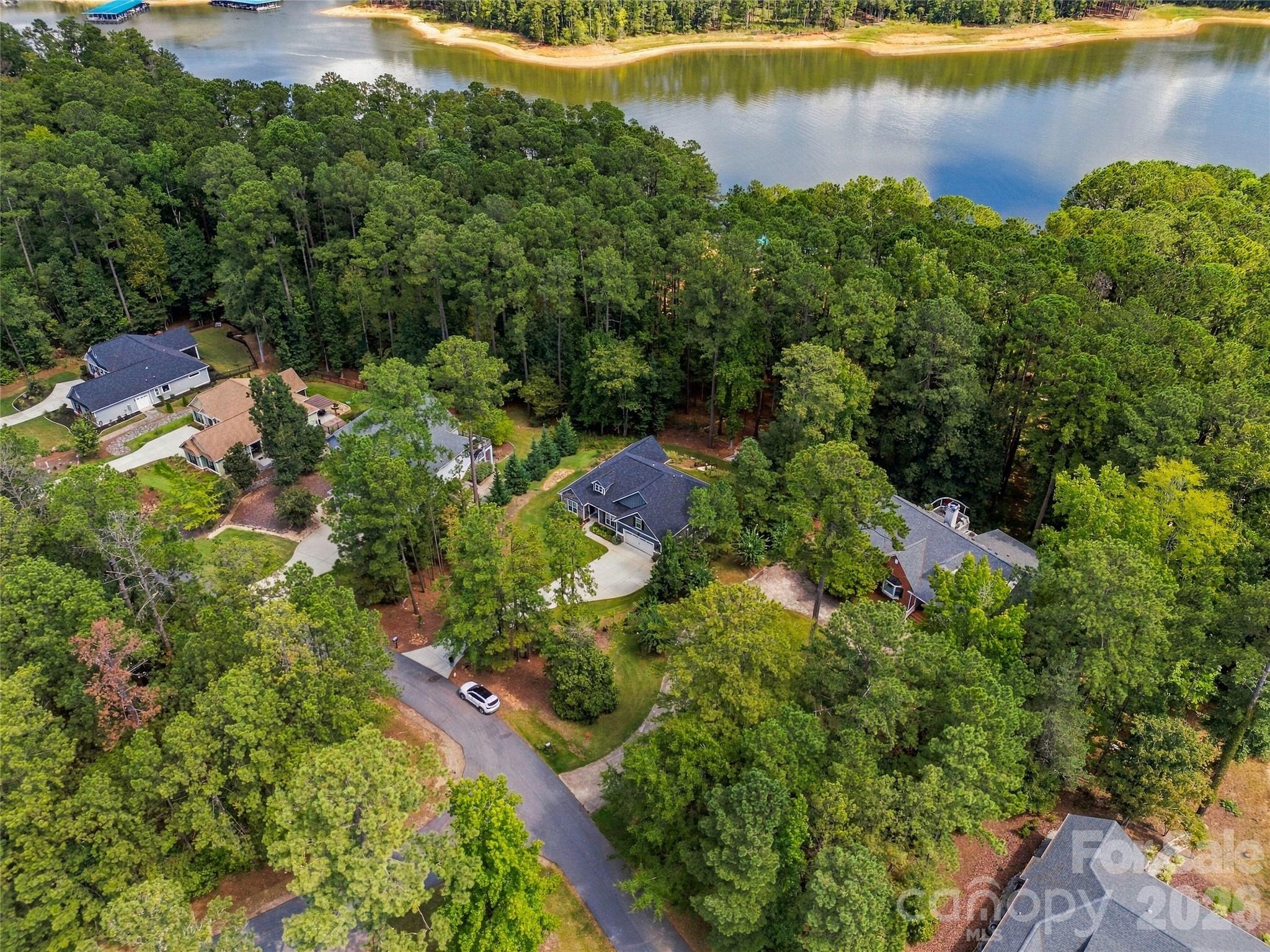 Single Family Residence at 190 Shenandoah Drive, McCormick, photo 20 of 28