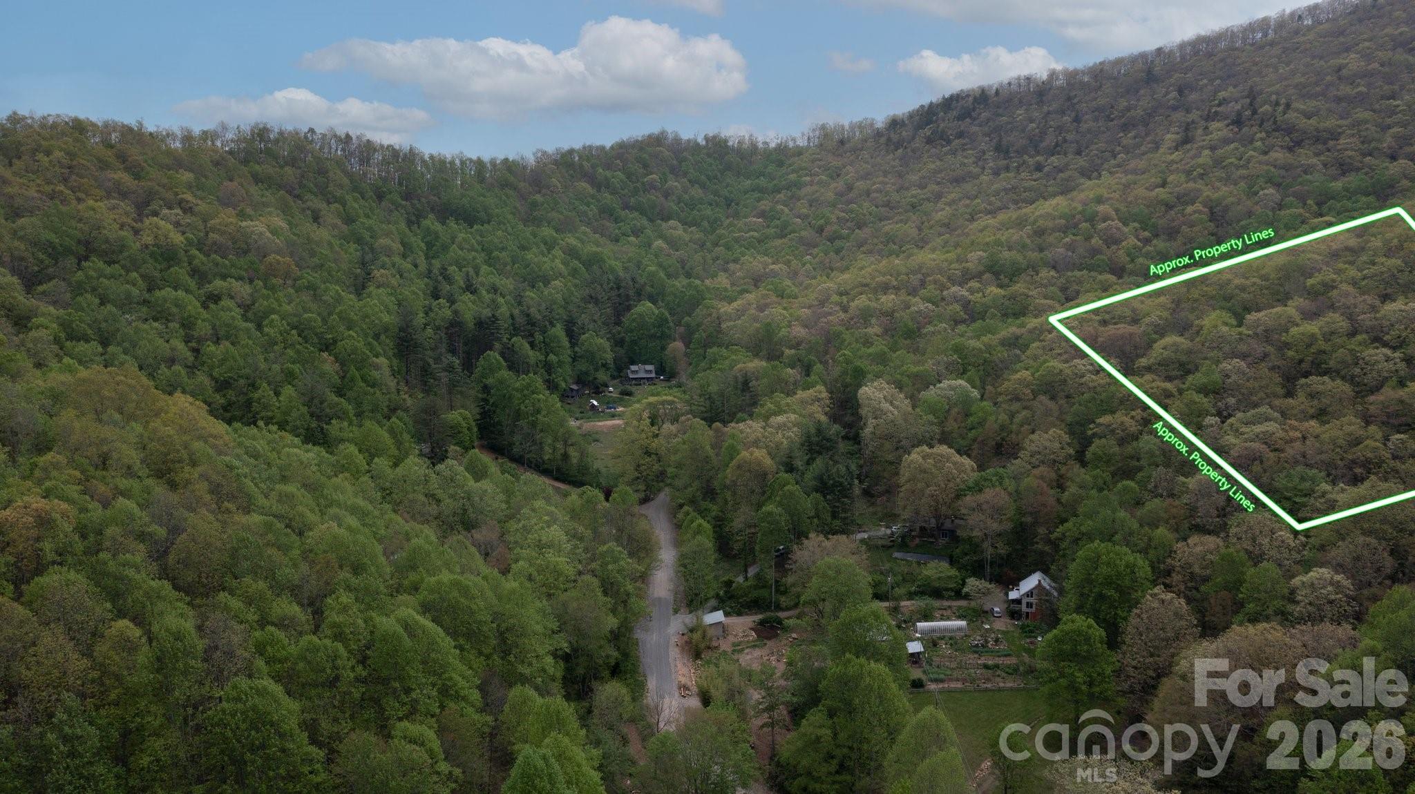 Surrounding area of Land behind 658 Clear Creek Rd in Burnsville - TBD Clear Creek Road, Burnsville