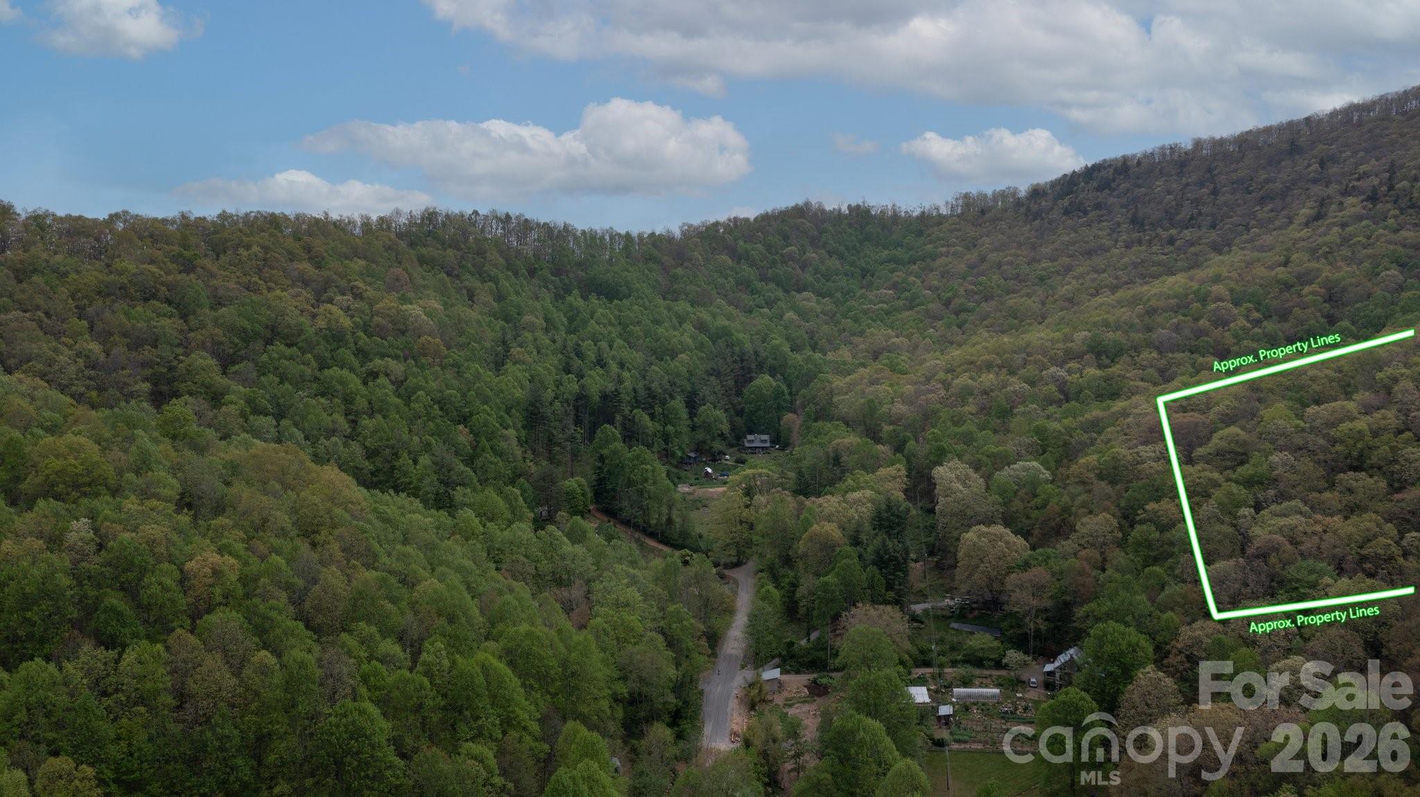 Surrounding area of Land behind 658 Clear Creek Rd in Burnsville - TBD Clear Creek Road, Burnsville