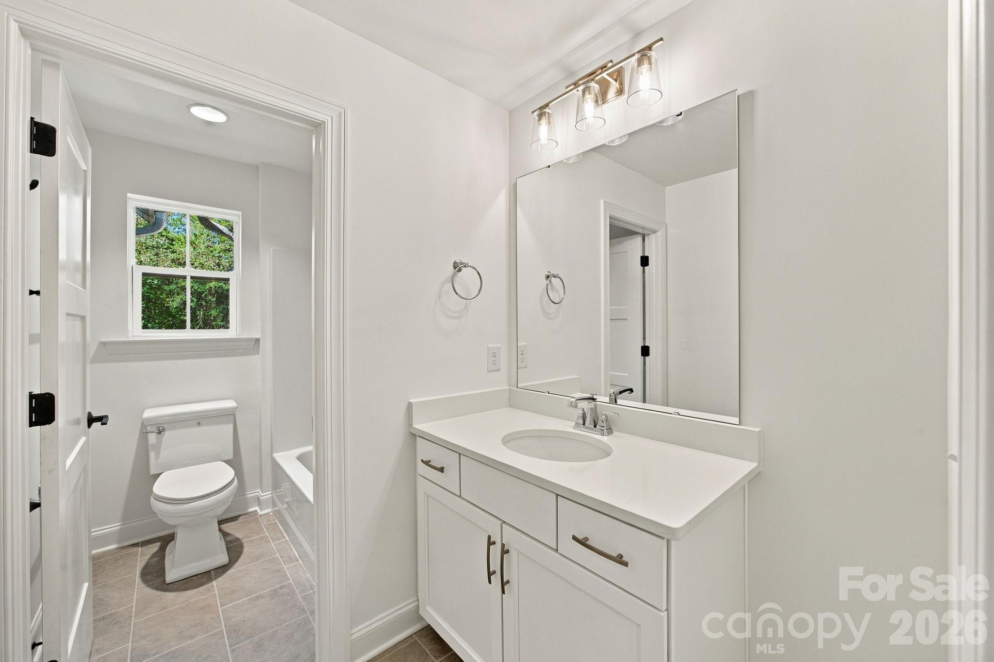 Bath 2 - 8768 Sherrills Ford Road, Sherrills Ford